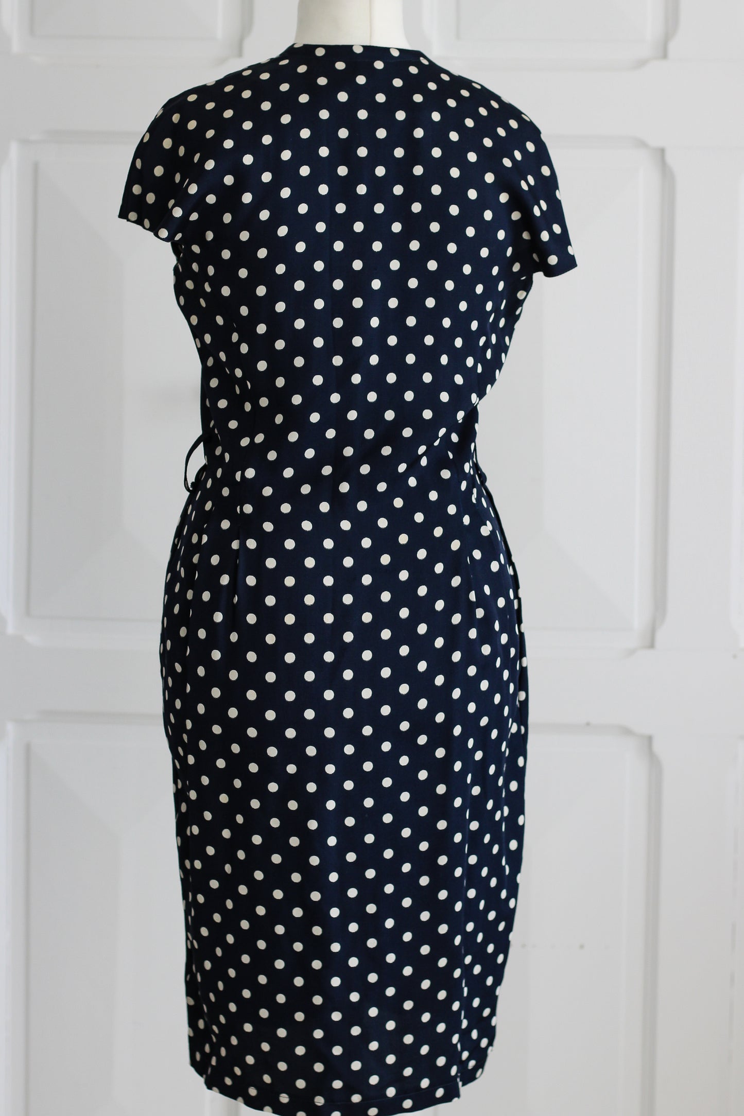 S-G ensemble robe motifs pois