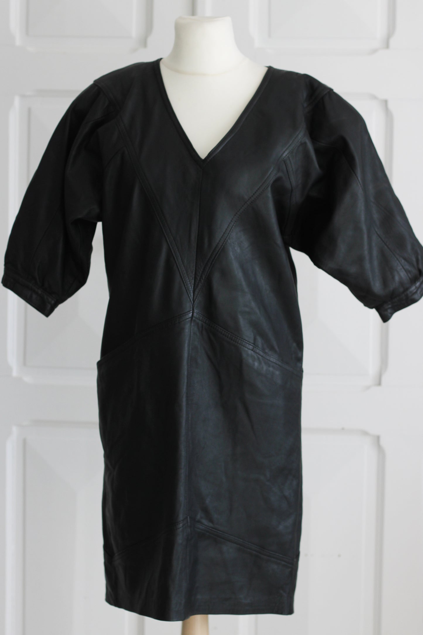Robe en cuir véritable