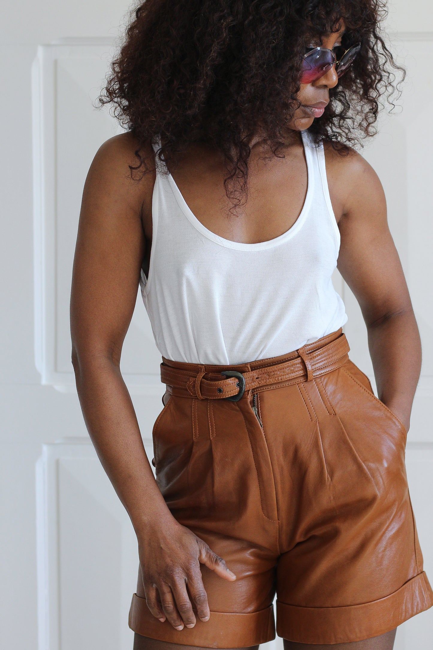 Short  taille haute en cuir d'agneau