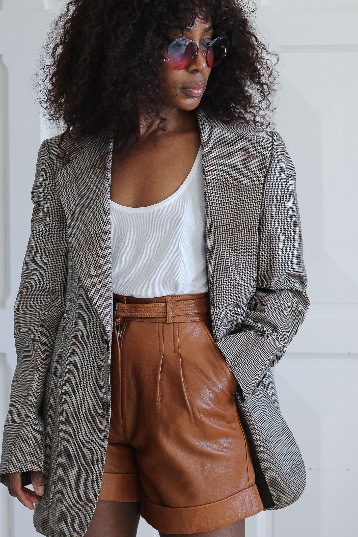 Short  taille haute en cuir d'agneau