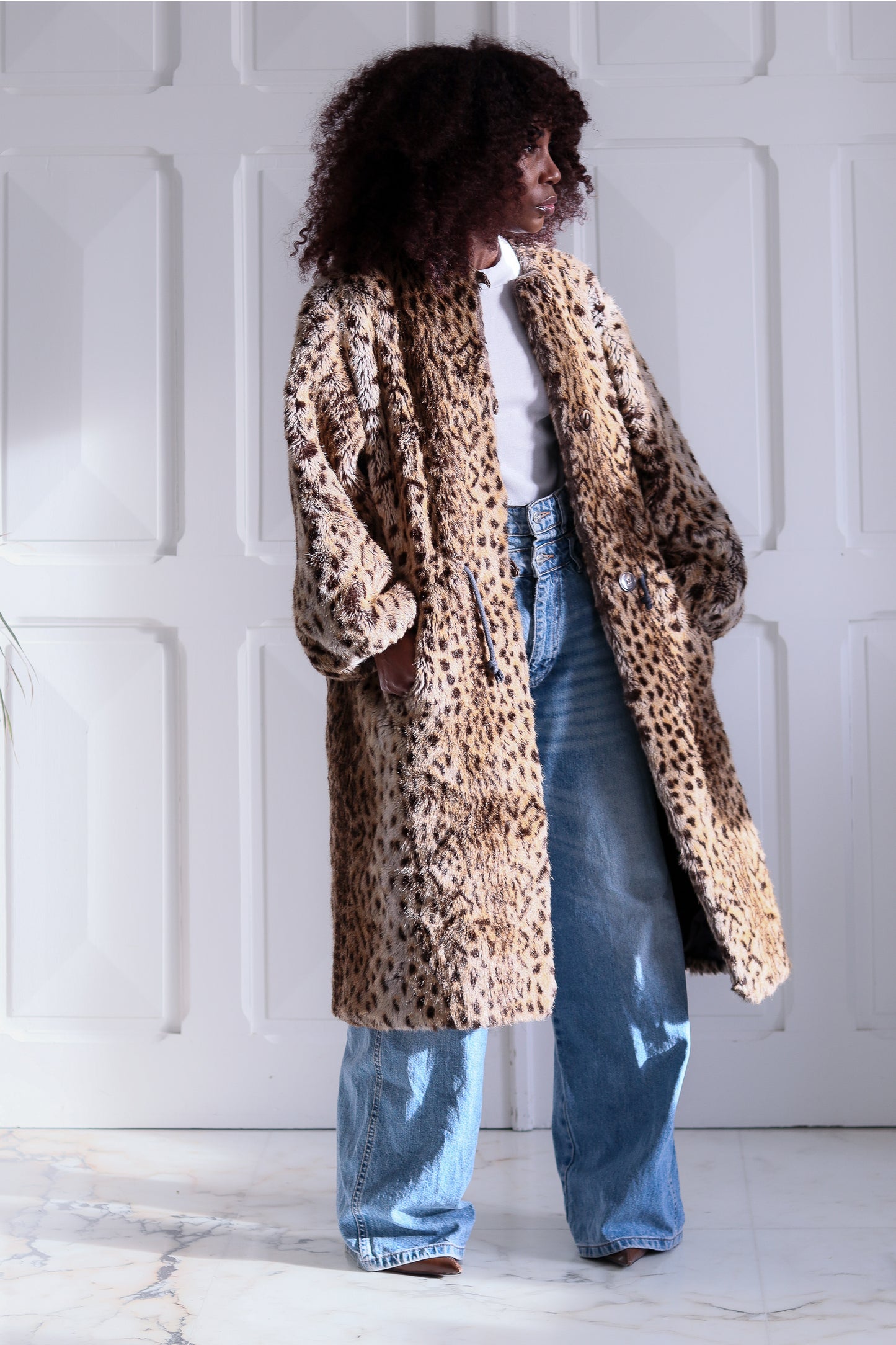 Sylvia Dorante manteau fausse fourrure