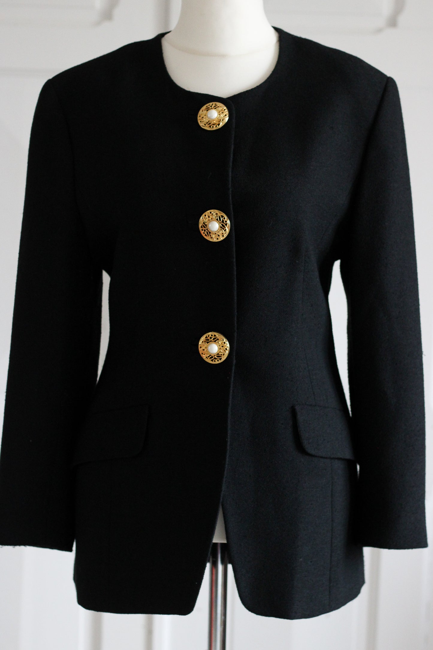 Veste de cocktail vintage à boutons bijoux