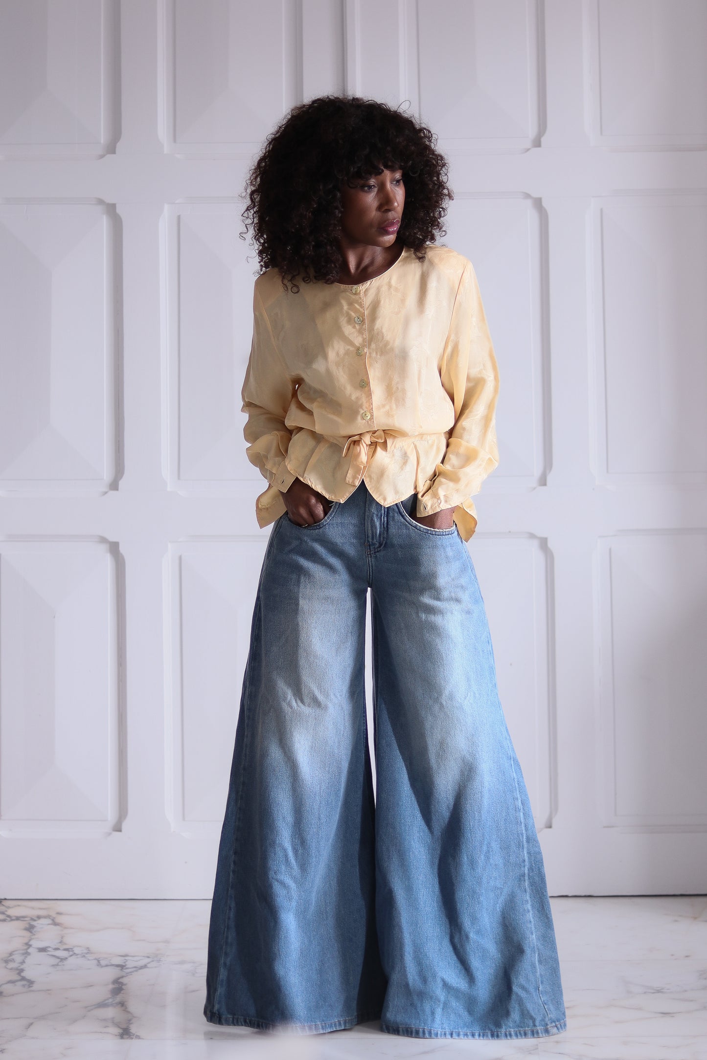 1.2.3 Blouse jaune vintage