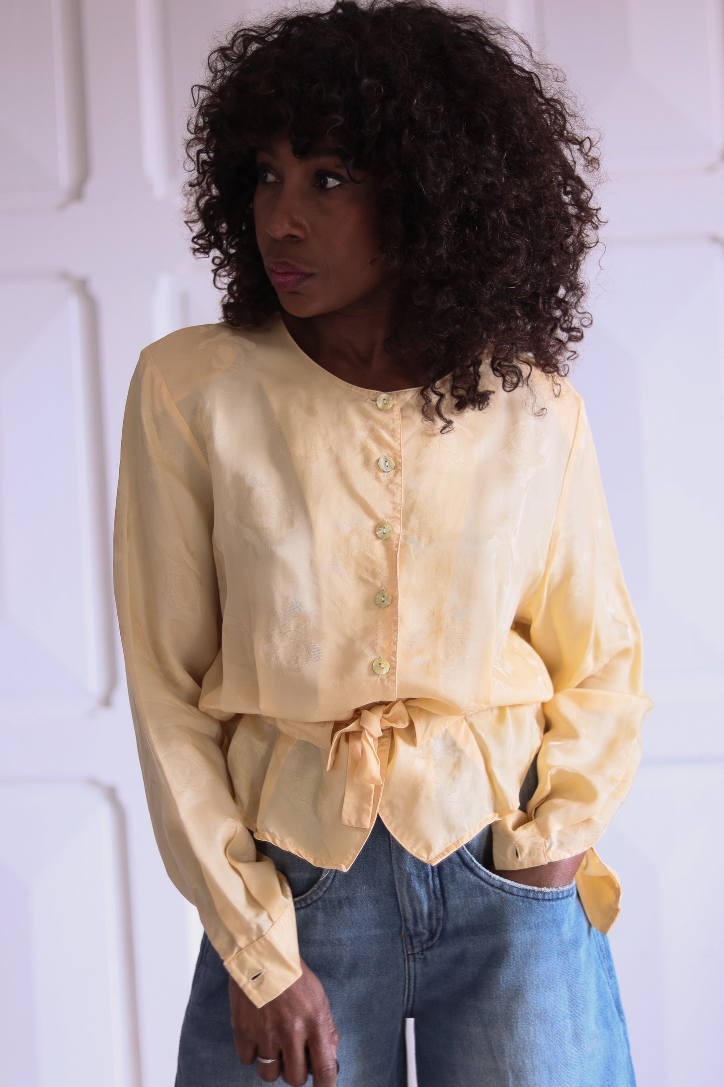 1.2.3 Blouse jaune vintage
