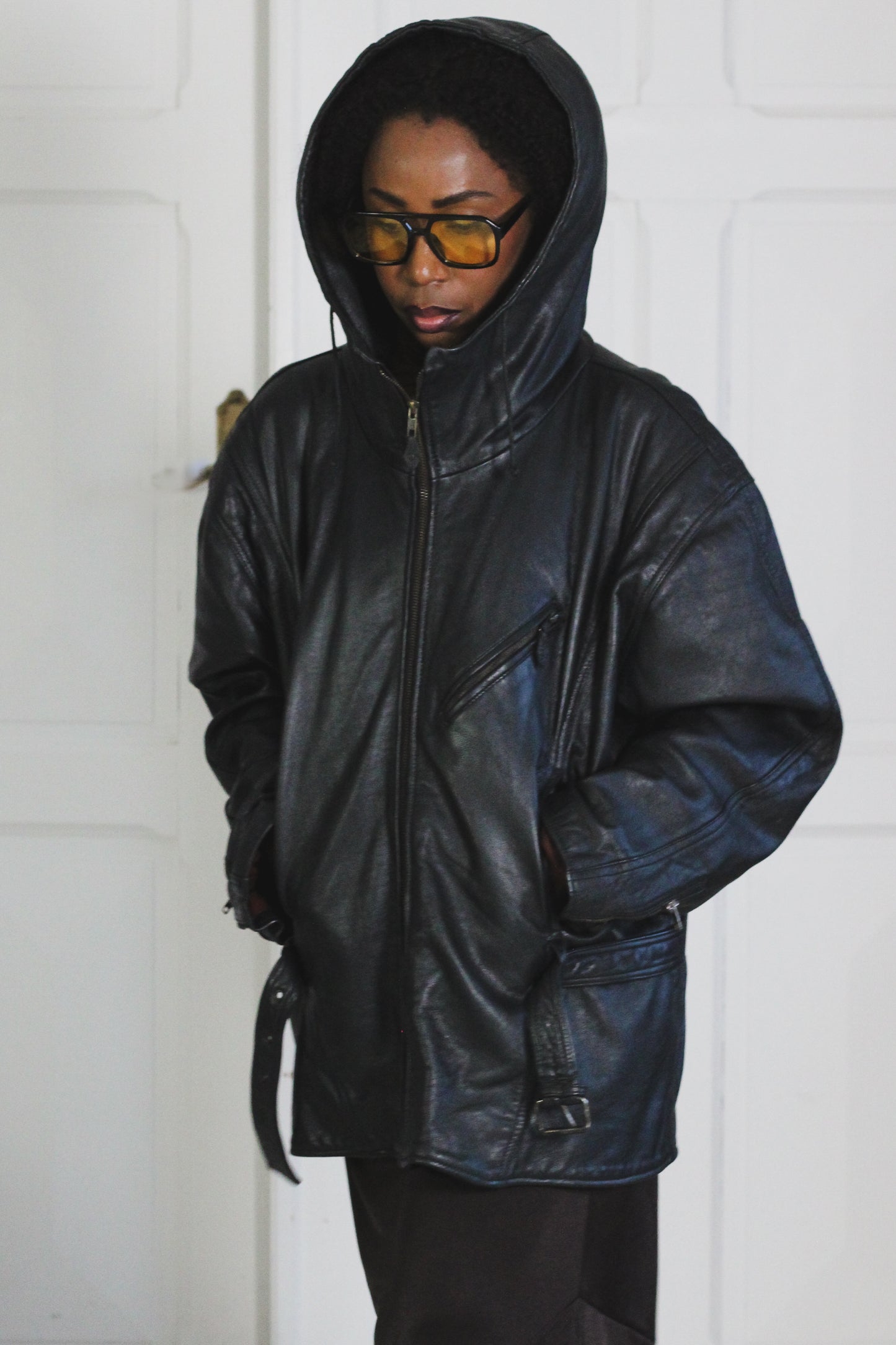Blouson cuir avec capuche