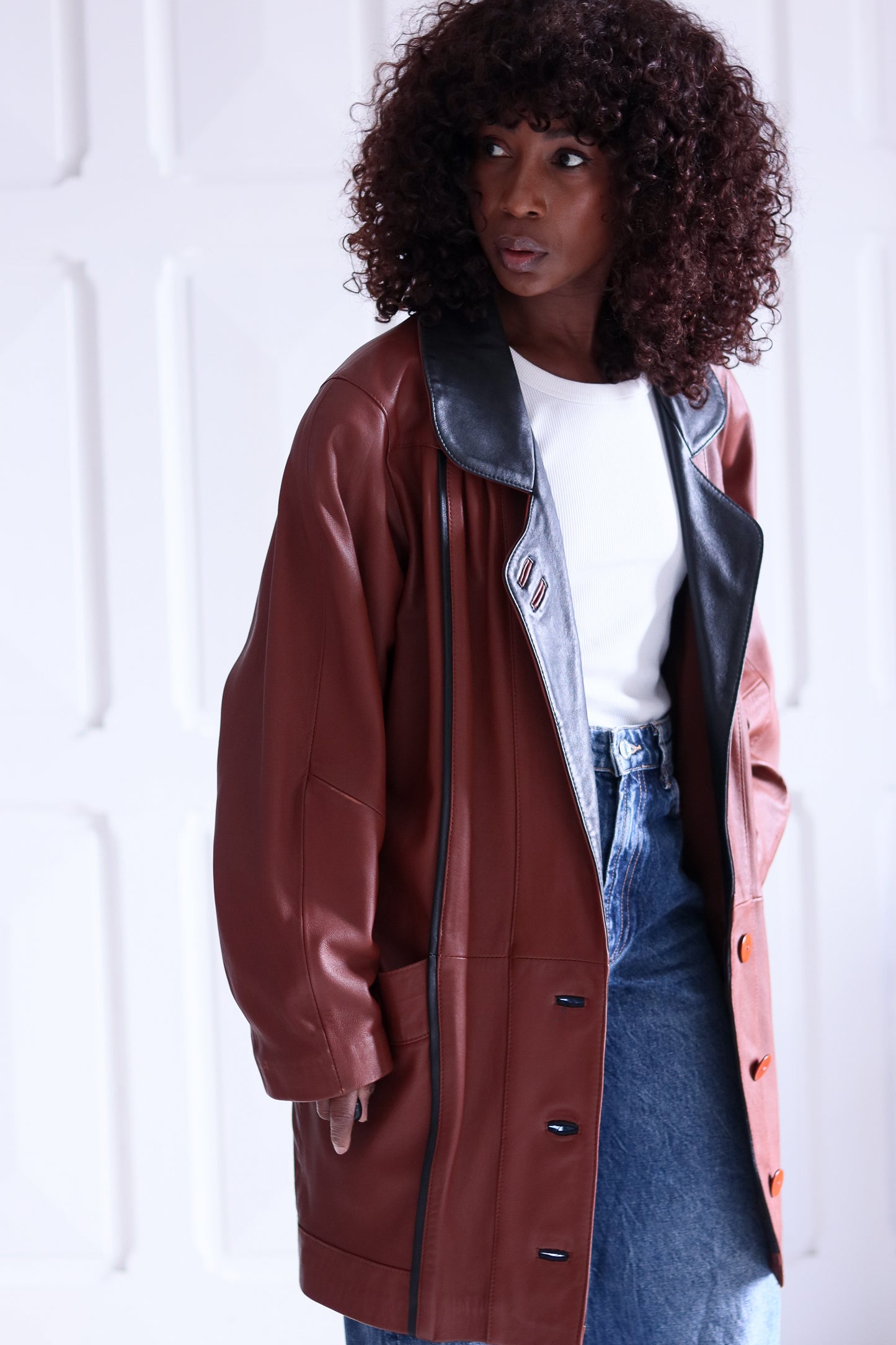 Blouson cuir avec des épaulettes