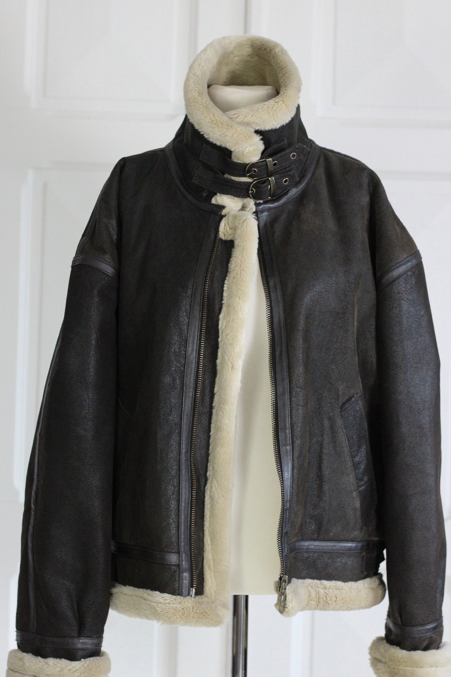 blouson style aviateur vintage en cuir