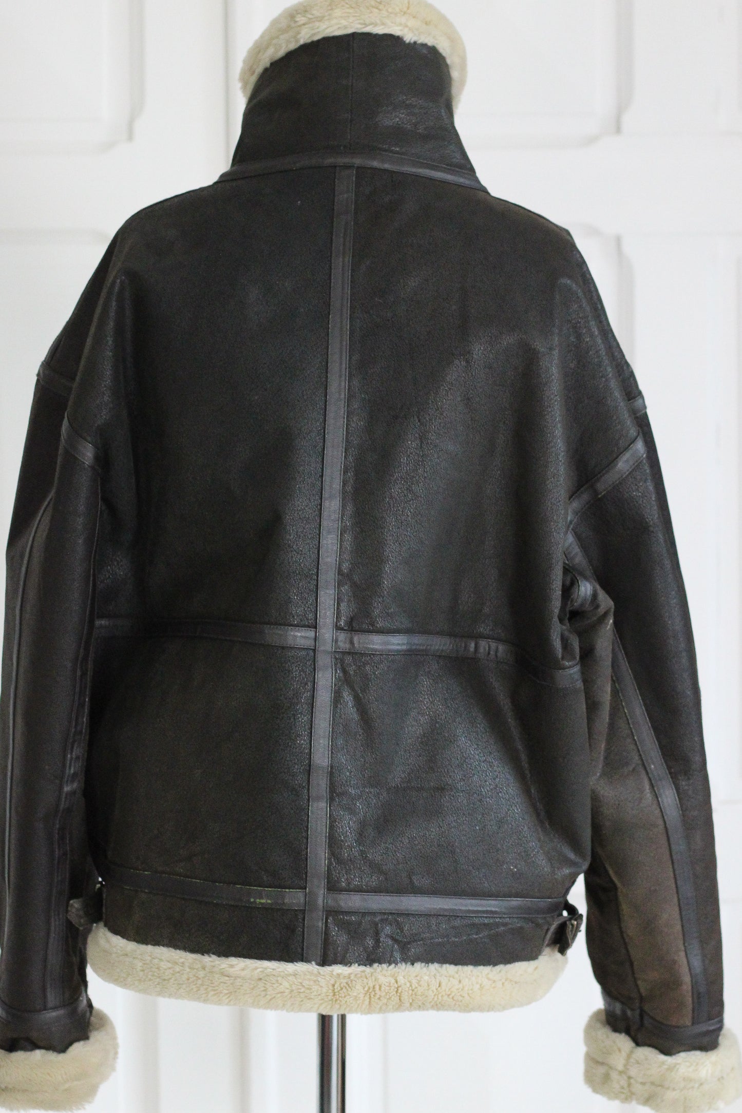 blouson style aviateur vintage en cuir