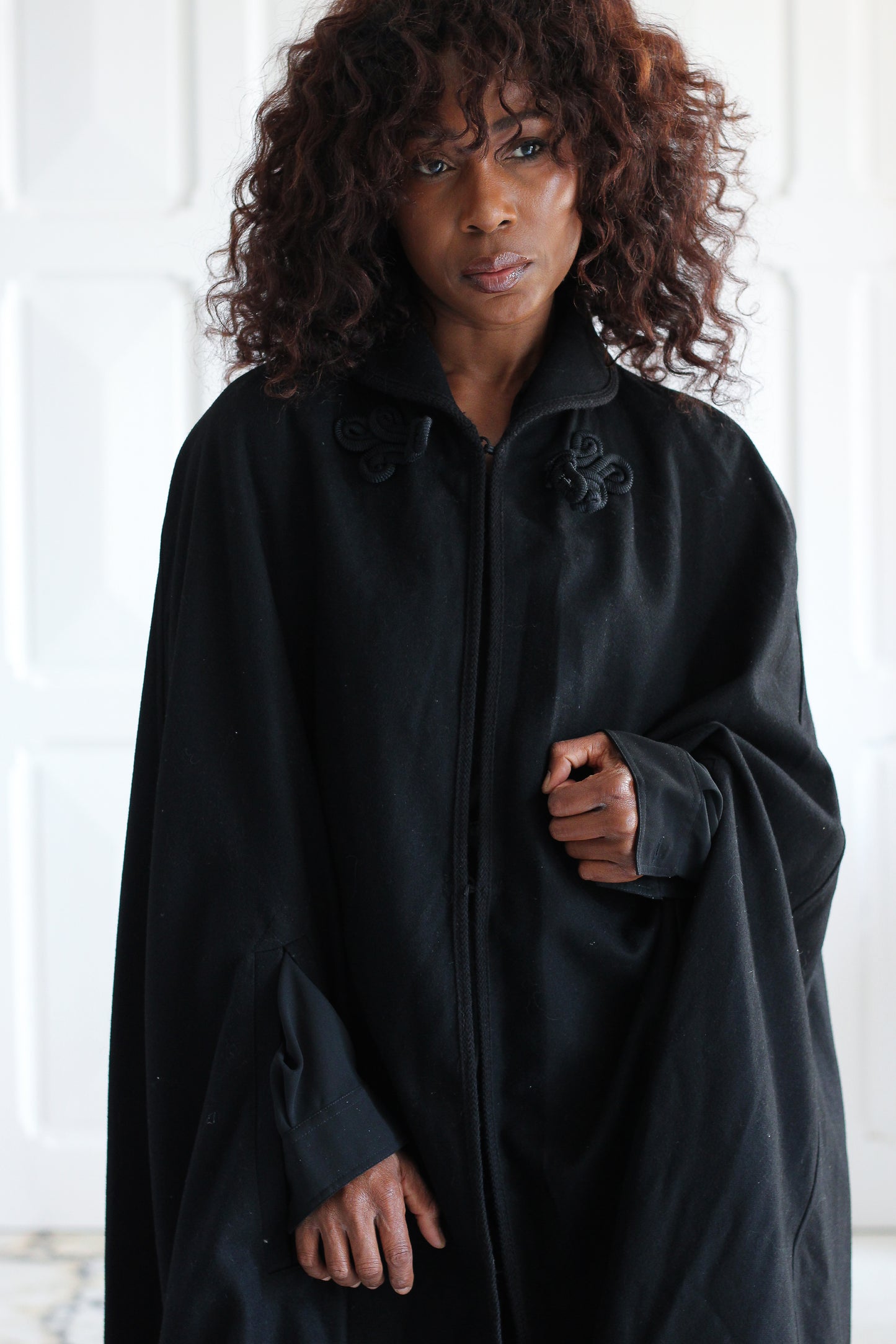 Caroline Rohmer cape en laine