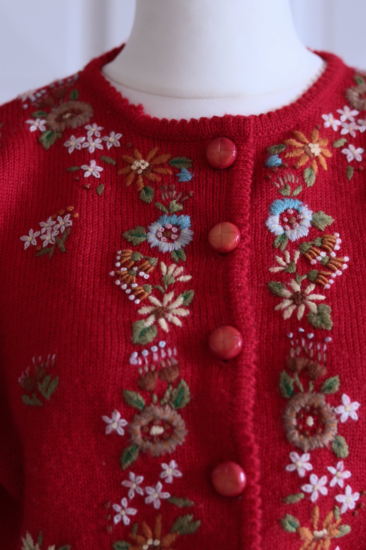 Fait main cardigan brodé