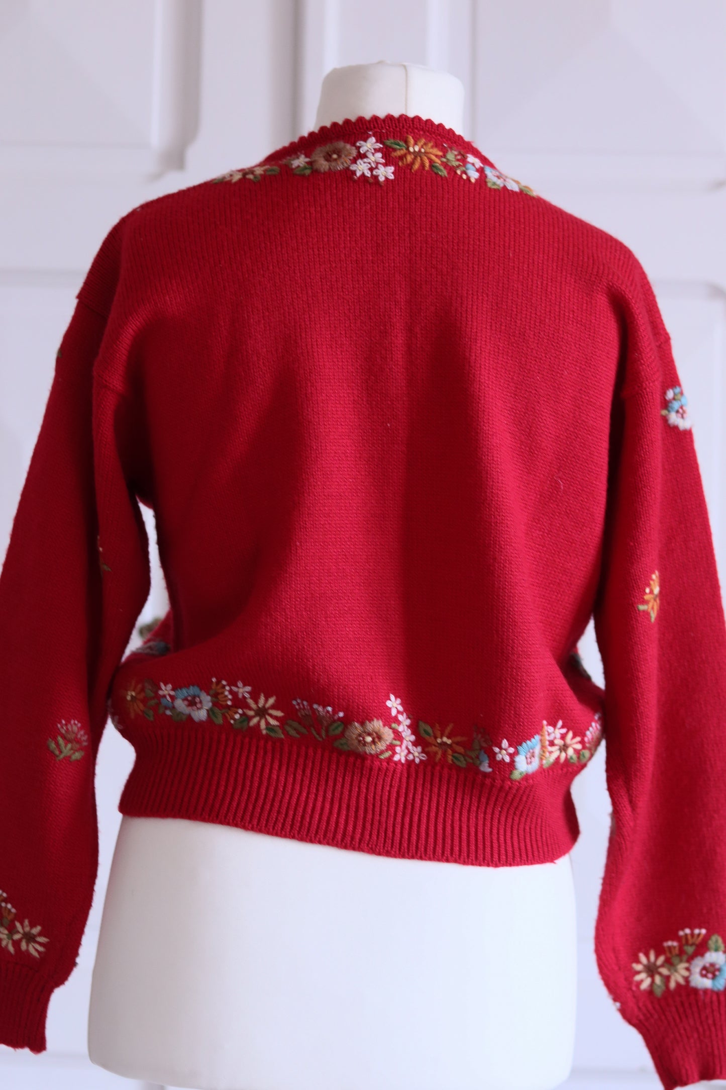 Fait main cardigan brodé