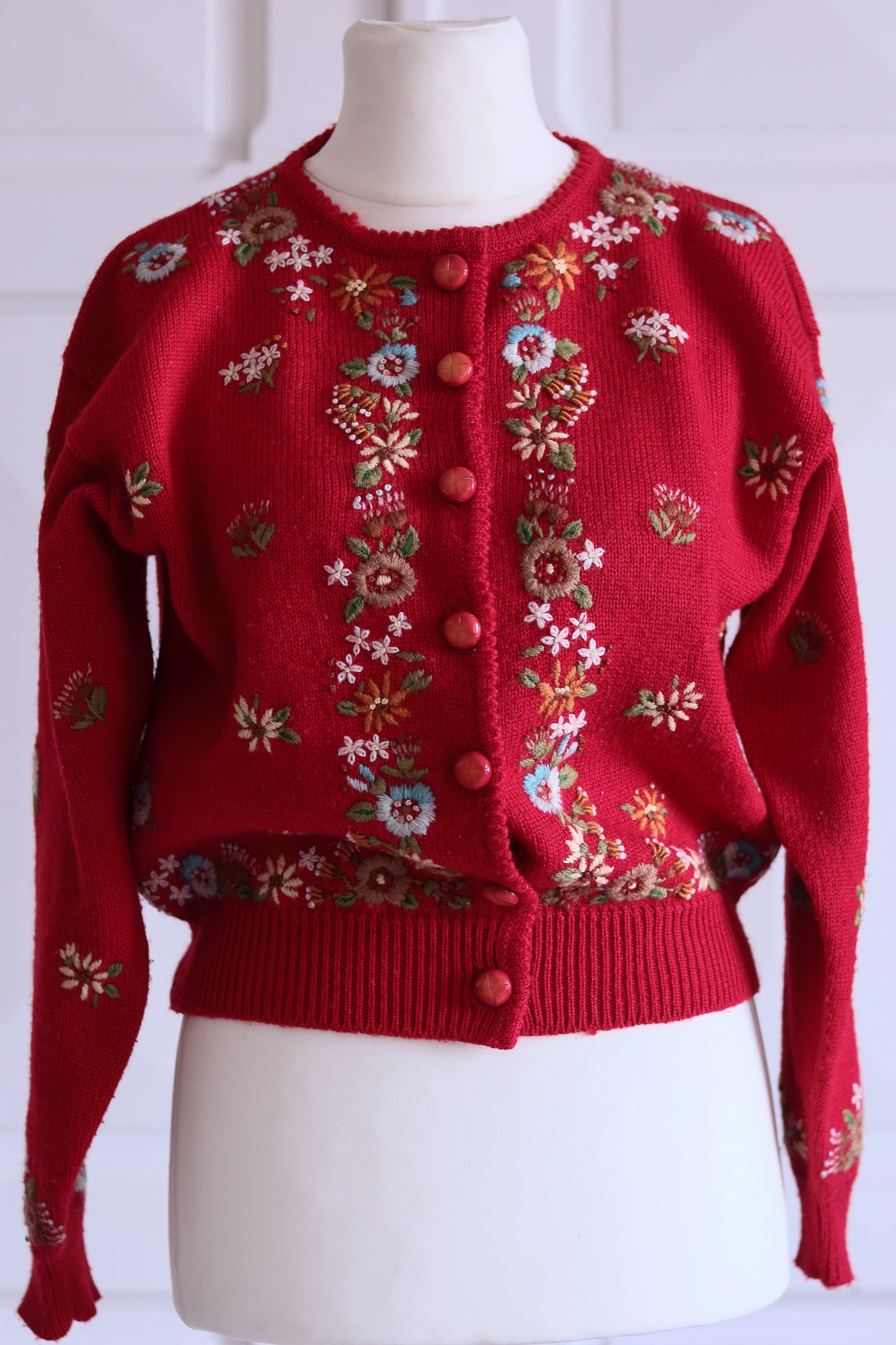 Fait main cardigan brodé