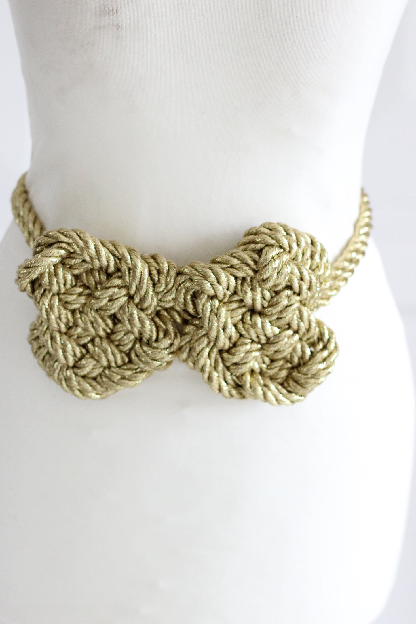 Ceinture en cordon doré