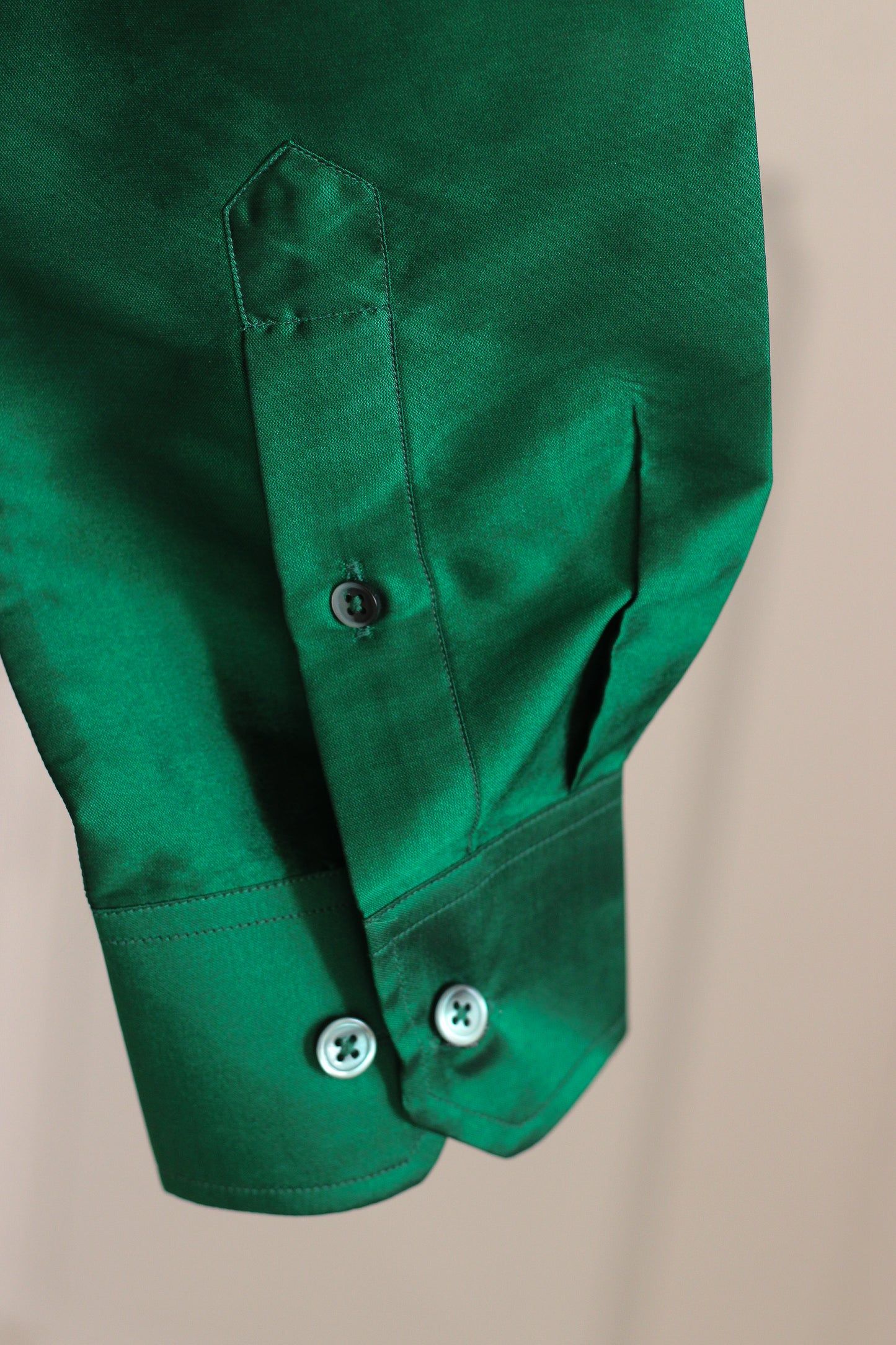 Warrior chemisier masculin en soie vert