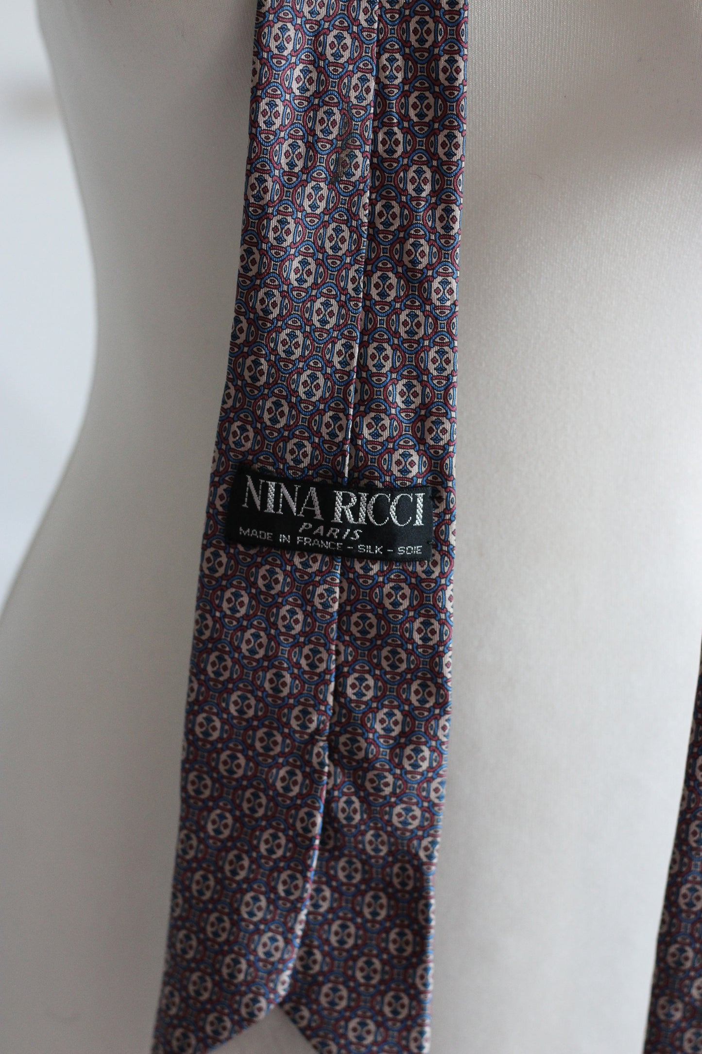 Nina Ricci cravate en soie