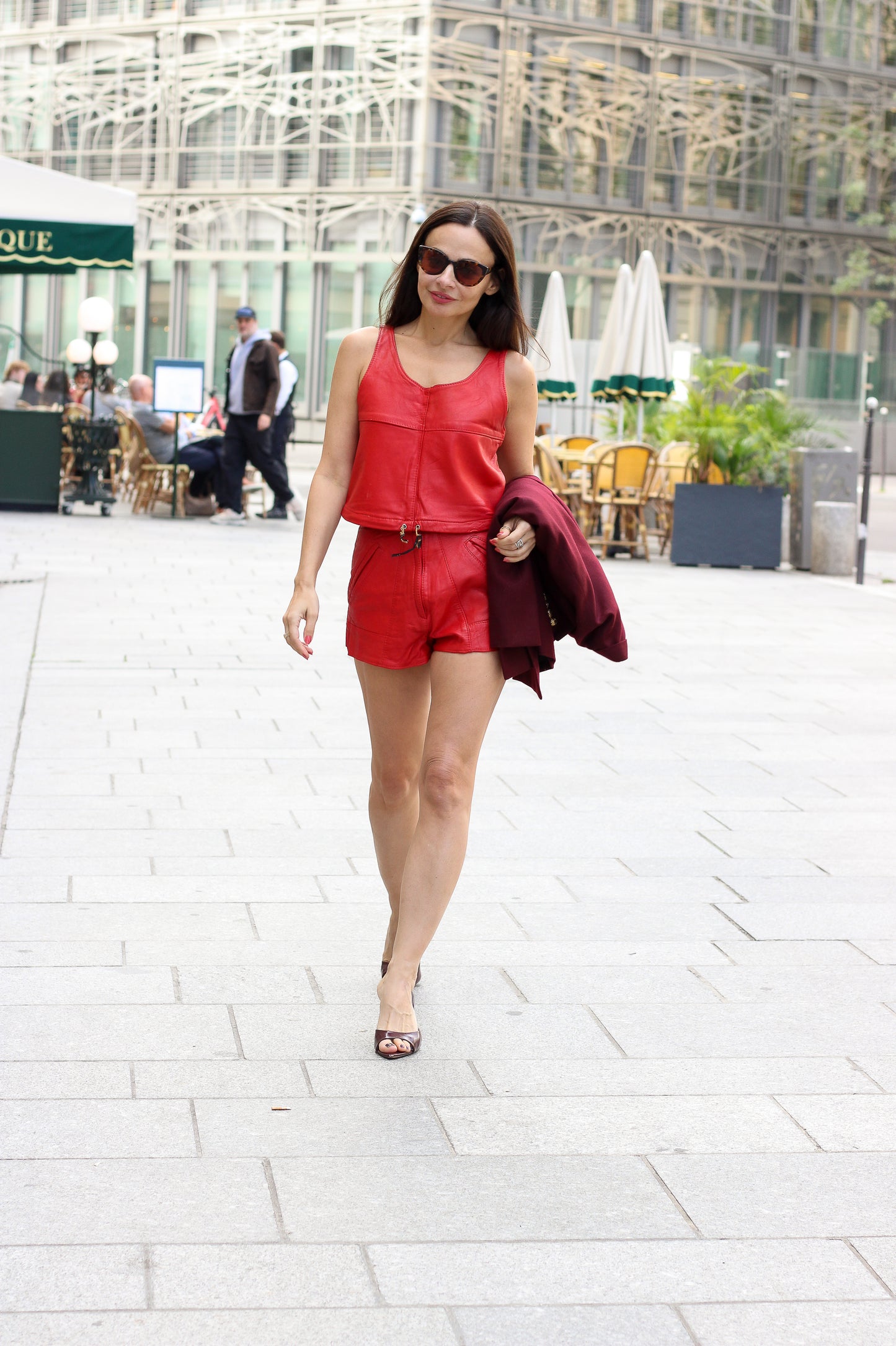 Ensemble short en cuir rouge véritable