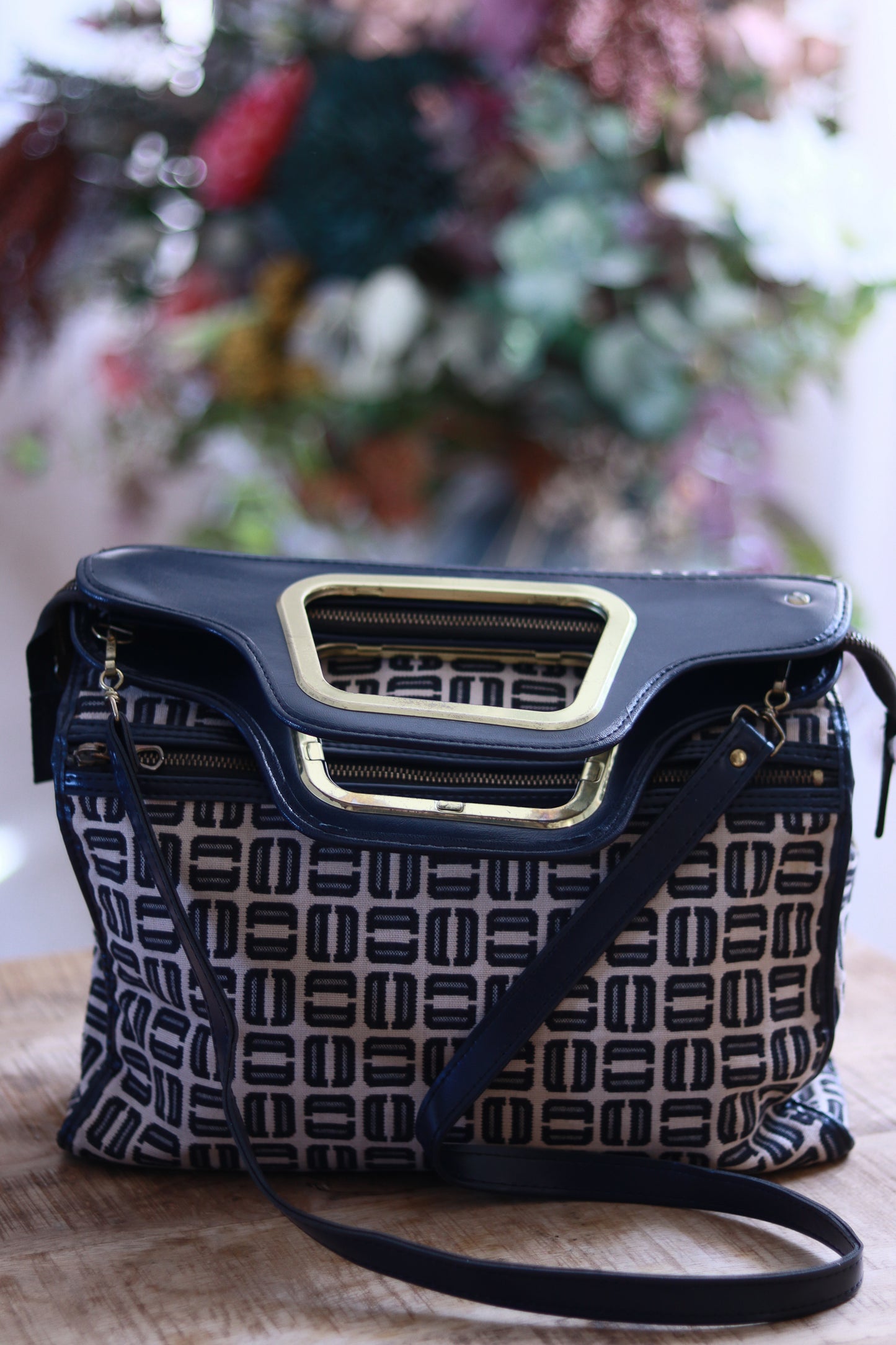 Grand sac main à motifs