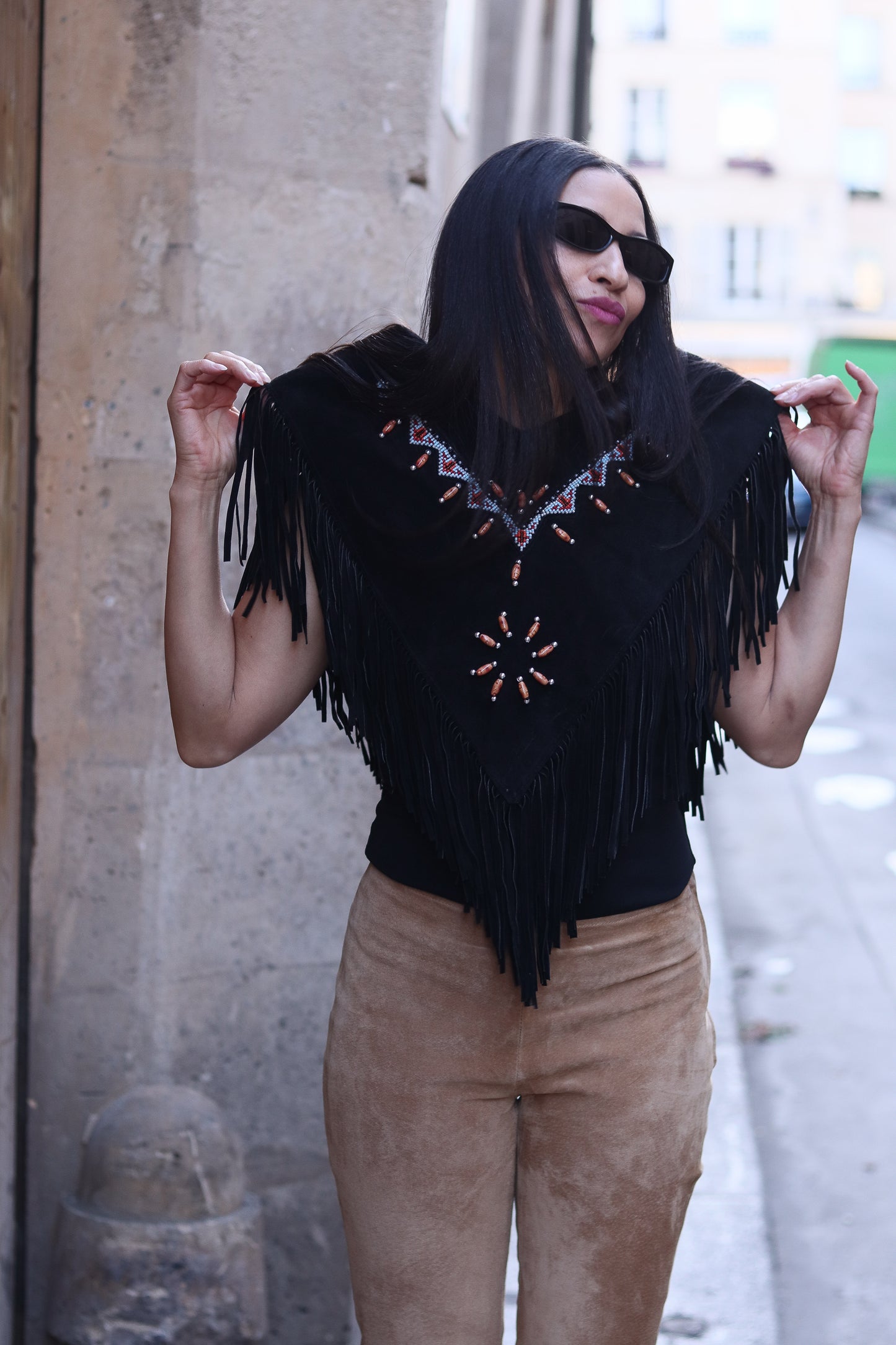 Fait main poncho à franges en cuir daim