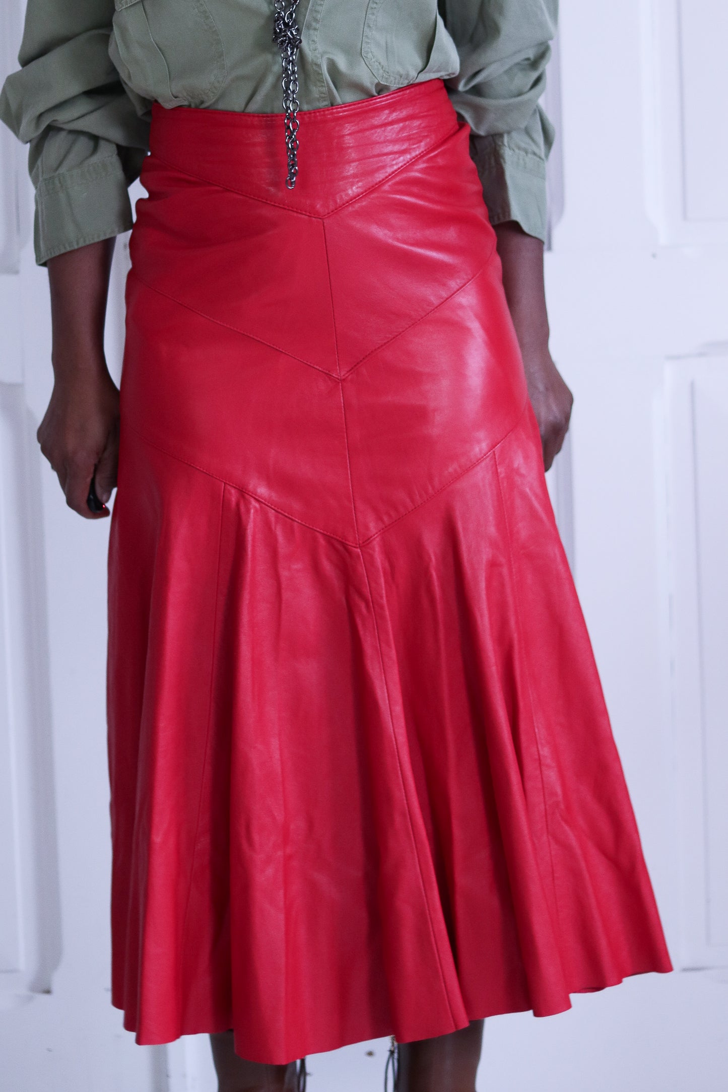 Begedor jupe midi cuir rouge