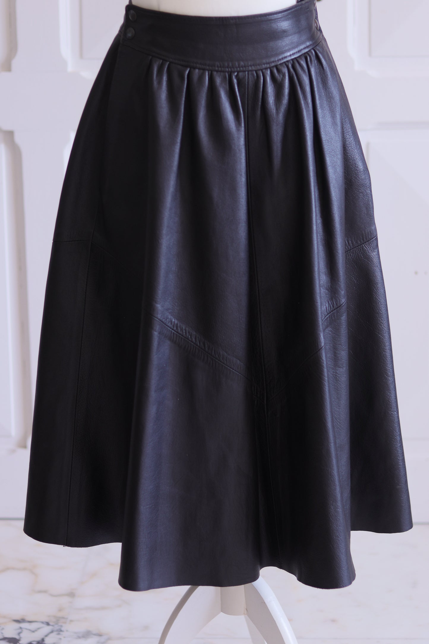 Saint Georges jupe cuir