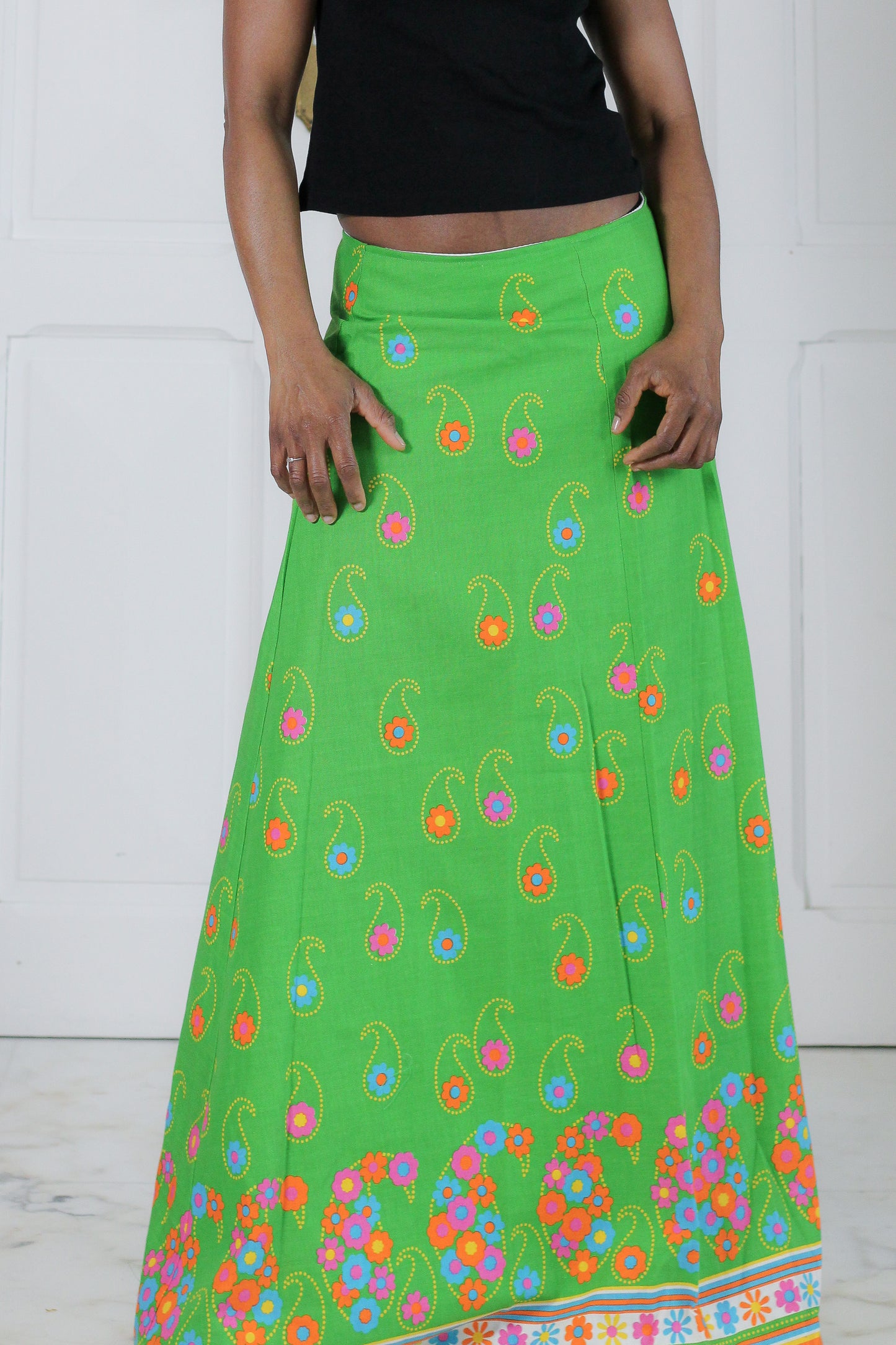 Fait main longue jupe en coton fleuri