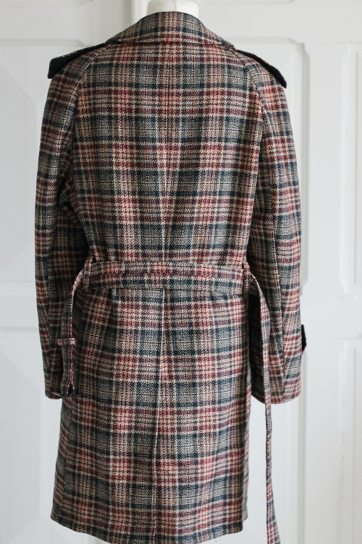 Manteau à motifs carreaux