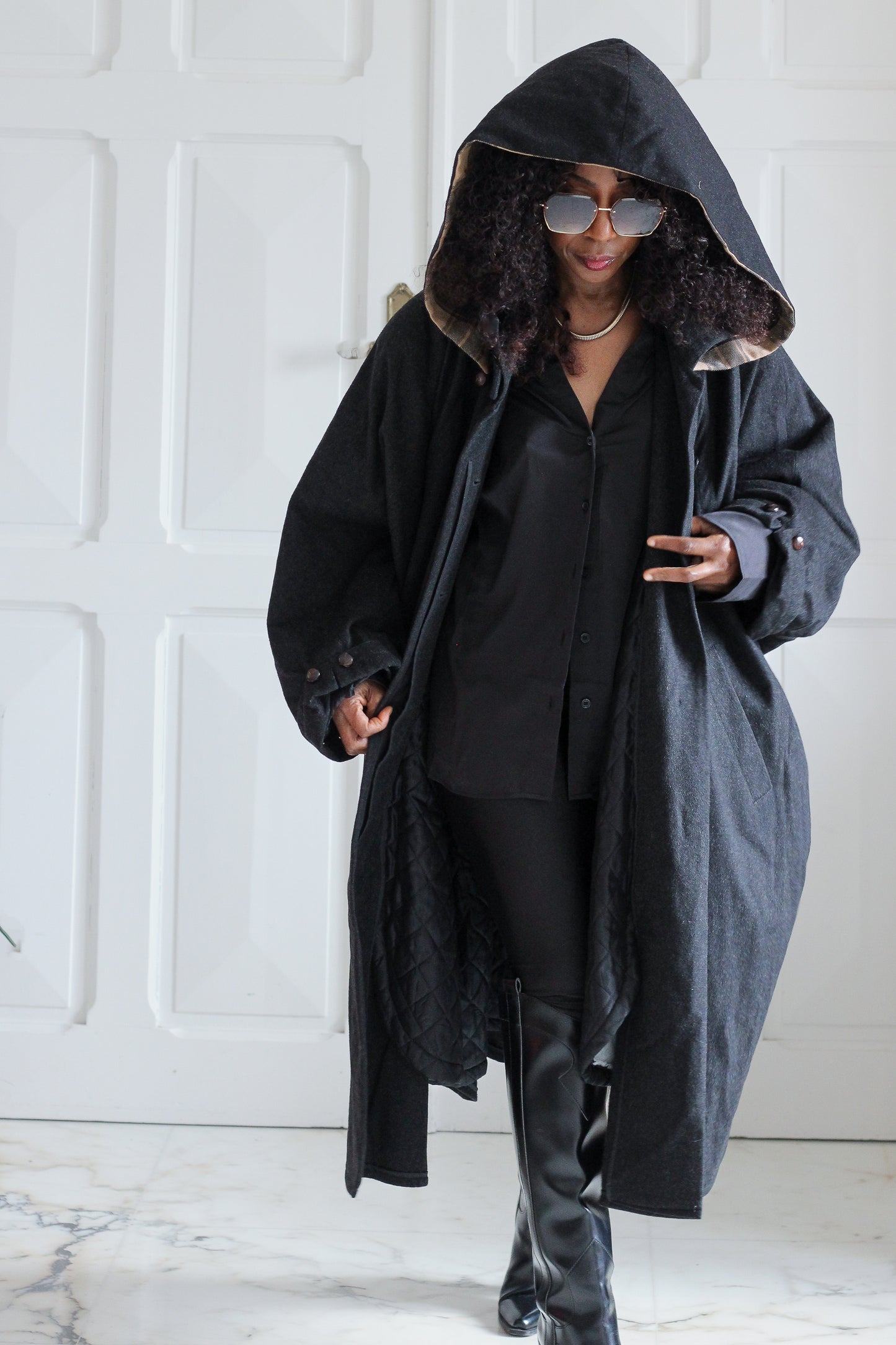 Manteau cape vintage noir à capuche  - doublure amovible
