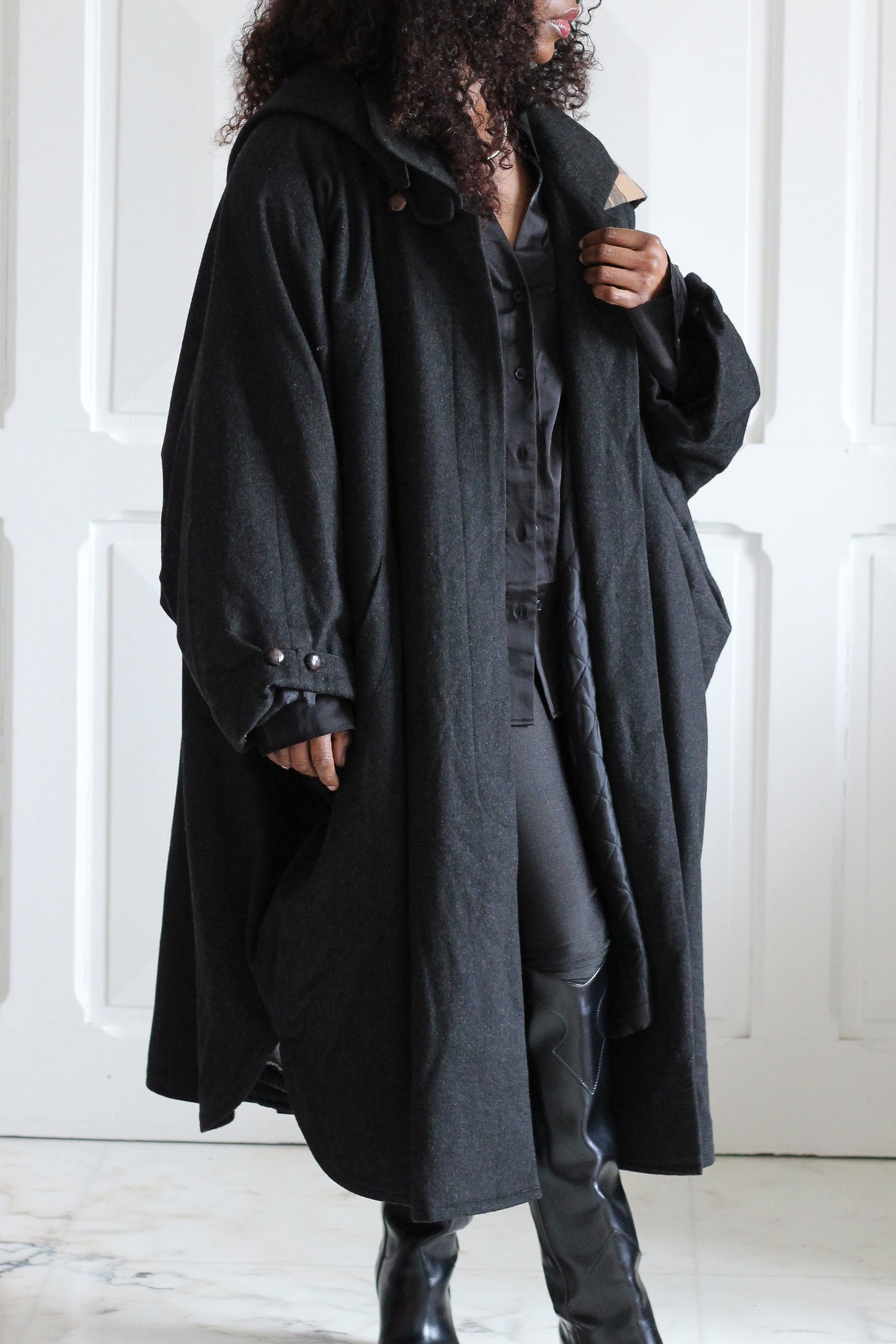 Manteau cape vintage noir à capuche  - doublure amovible