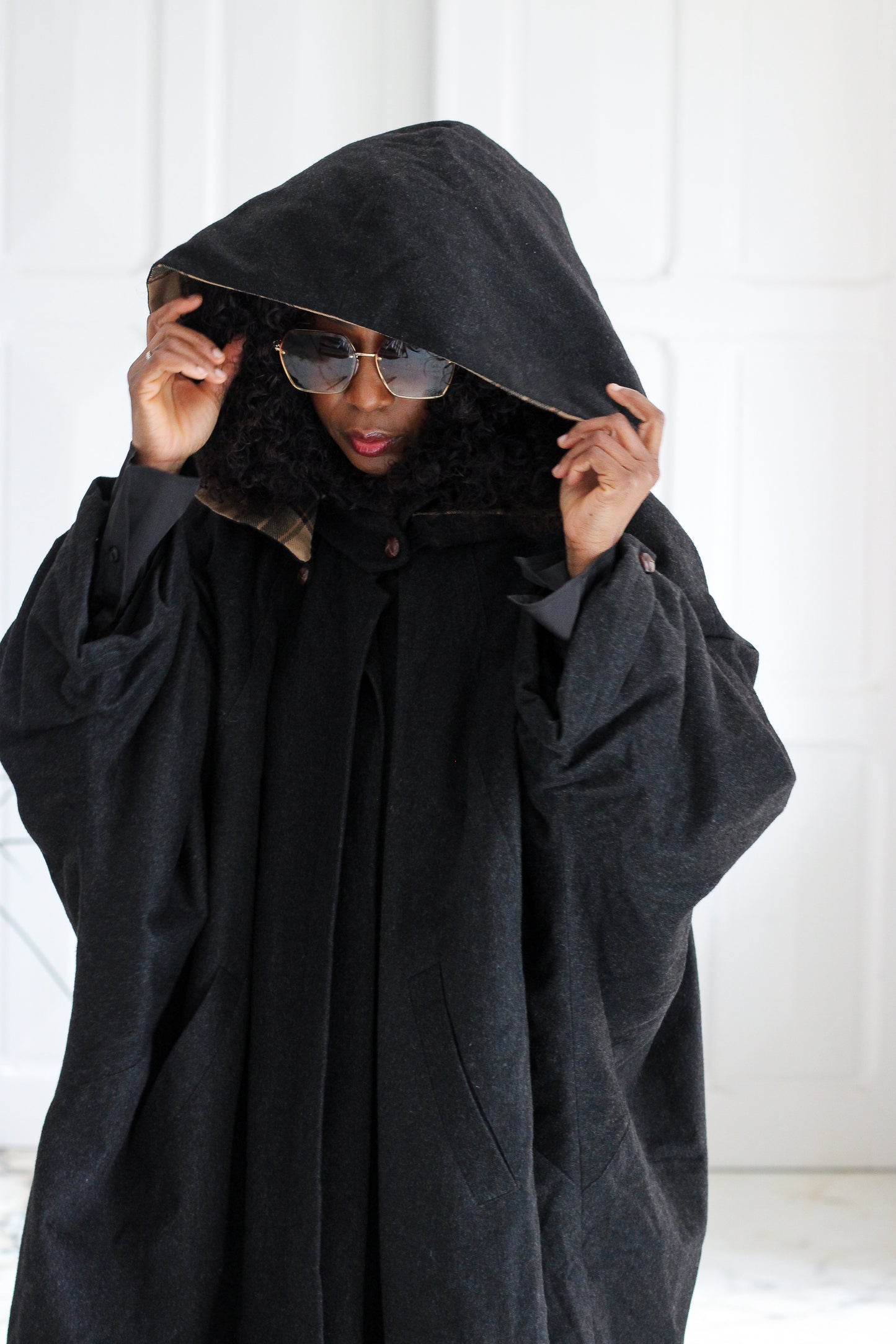 Manteau cape vintage noir à capuche  - doublure amovible