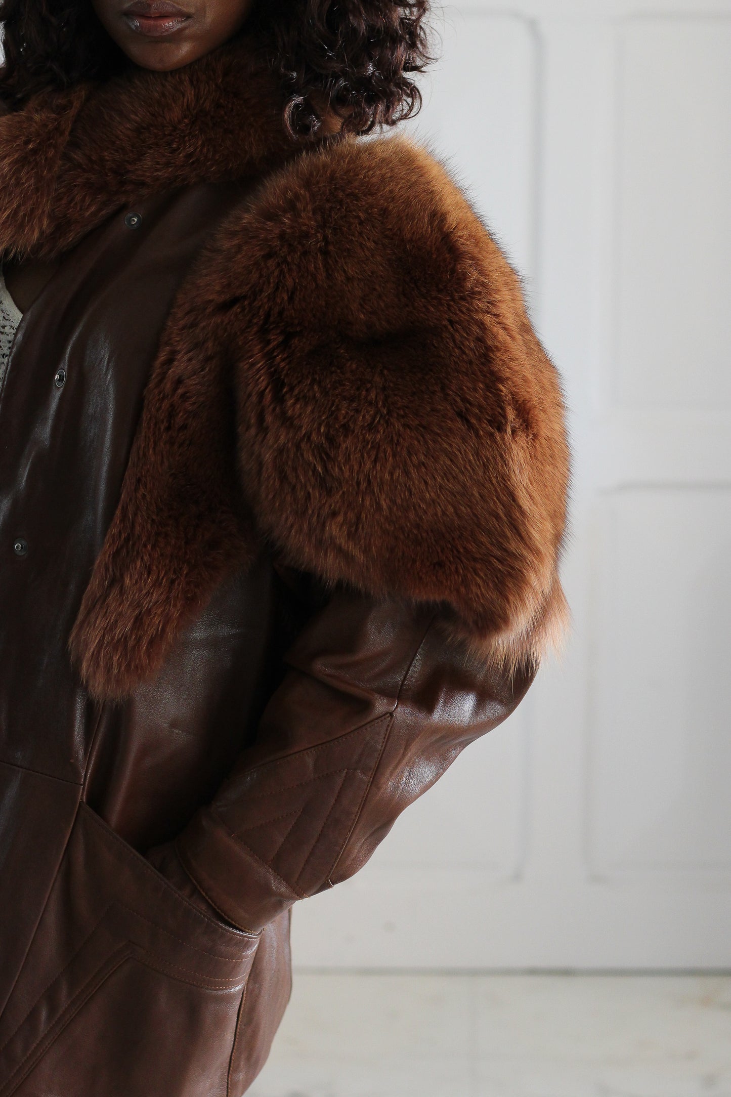 Blouson cuir et fourrure