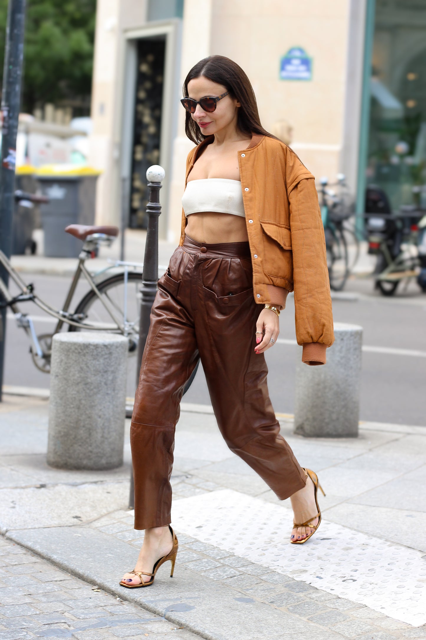 taille haute pantalon cuir