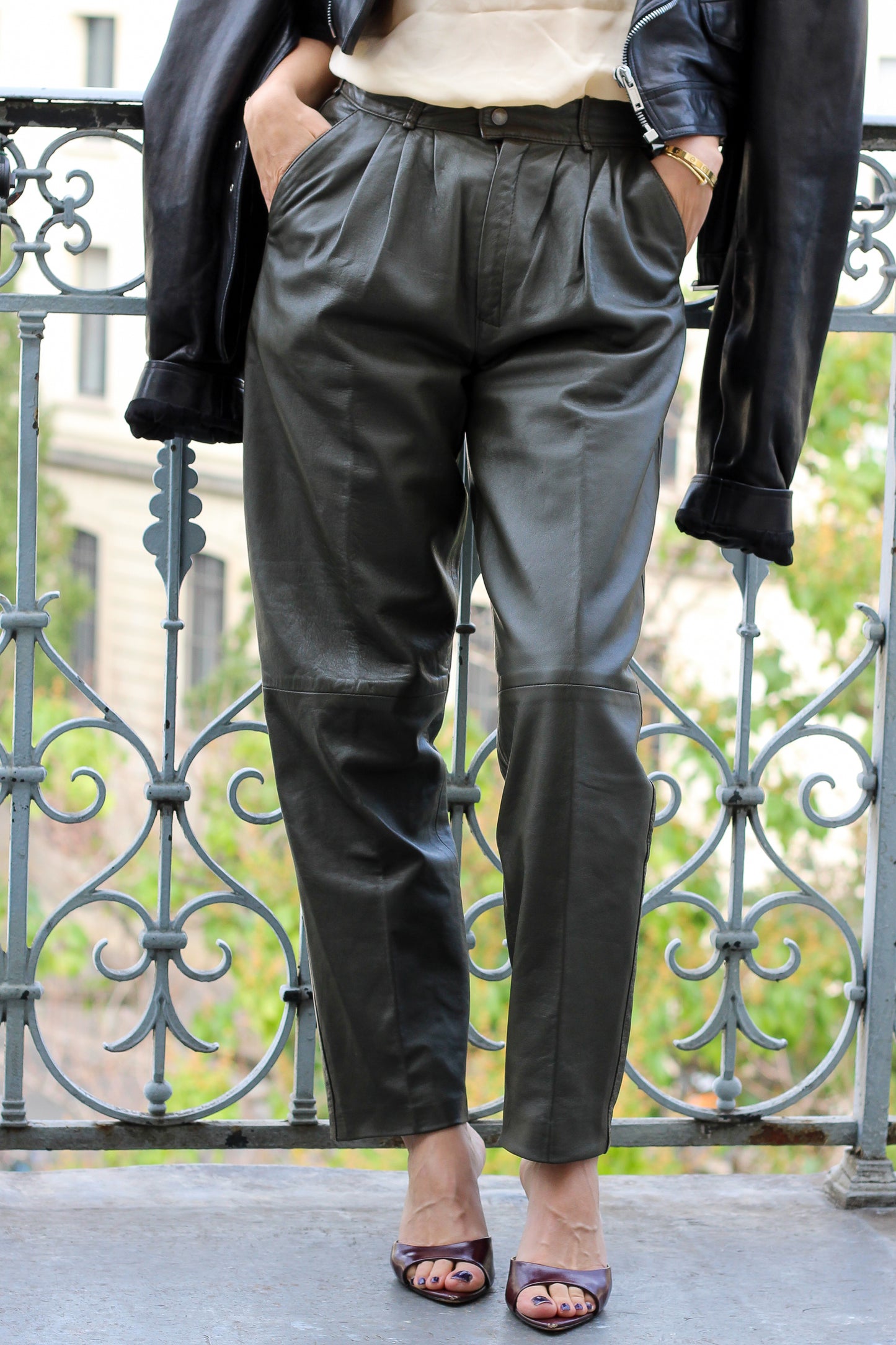 Pantalon cuir  vert kaki