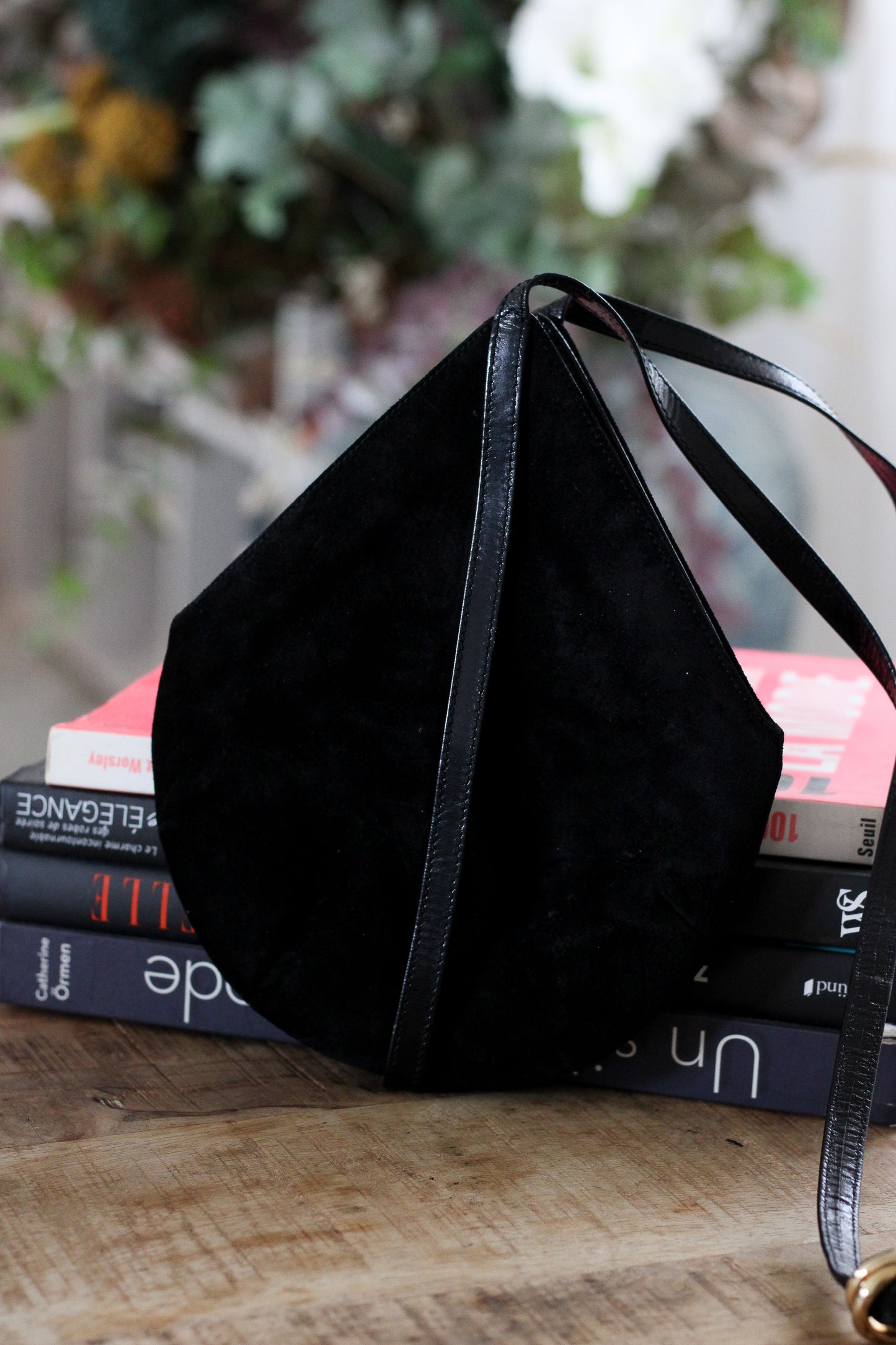 Pochette en cuir velours signée Rodo