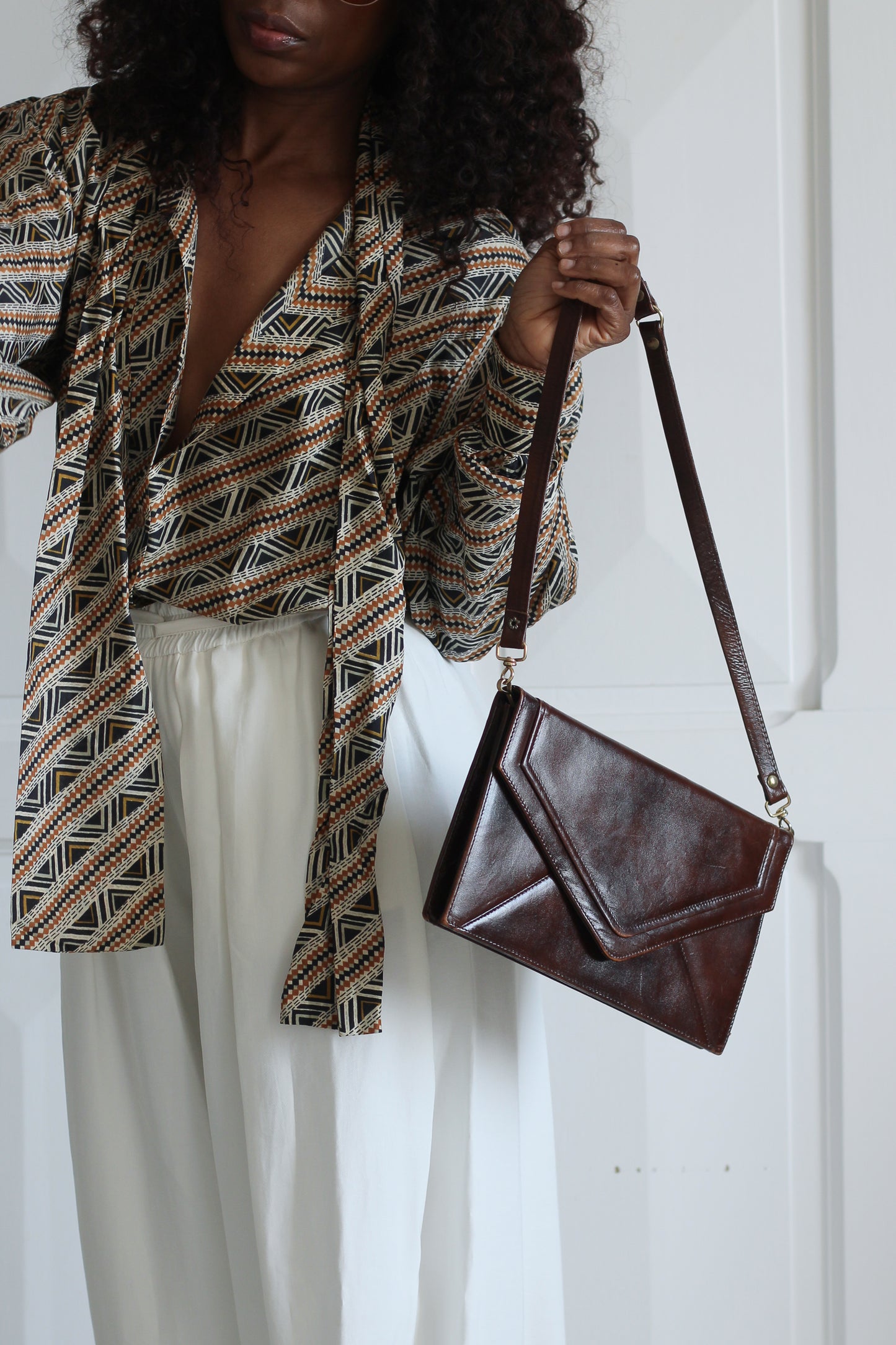 Pochette en cuir chocolat vintage