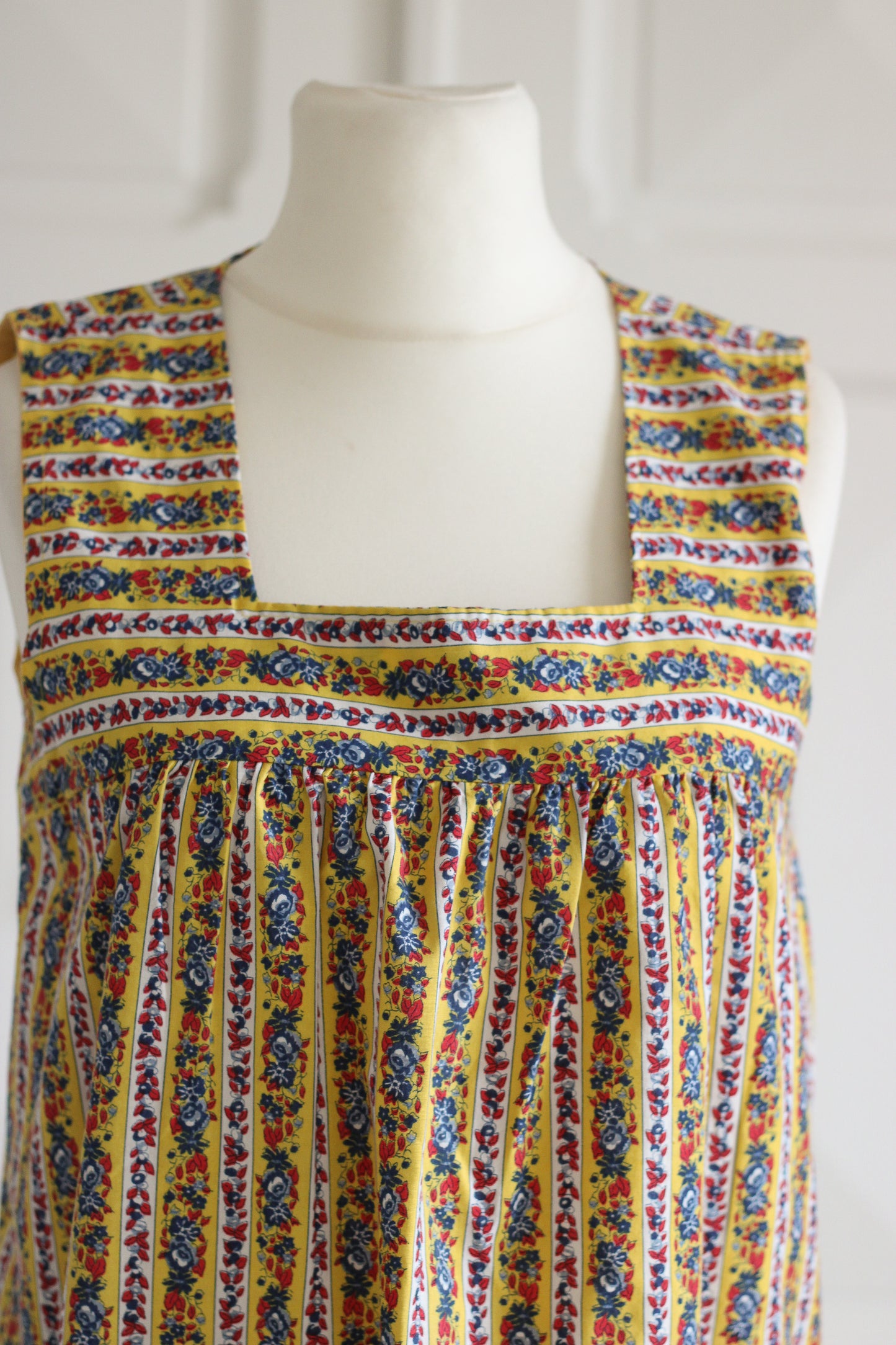 Robe d'intérieur vintage à motifs