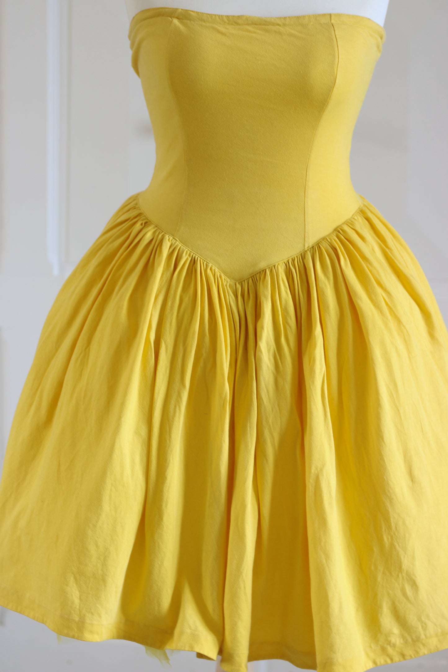 Naf Naf robe bustier jaune soleil