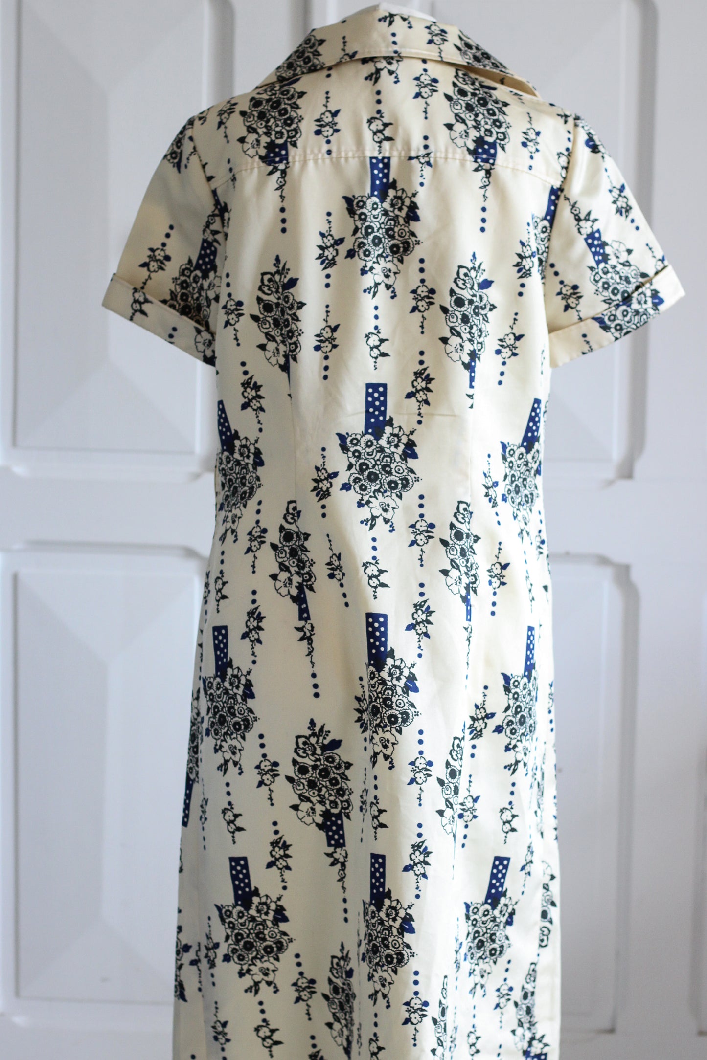 Robe vintage col pelle à tarte