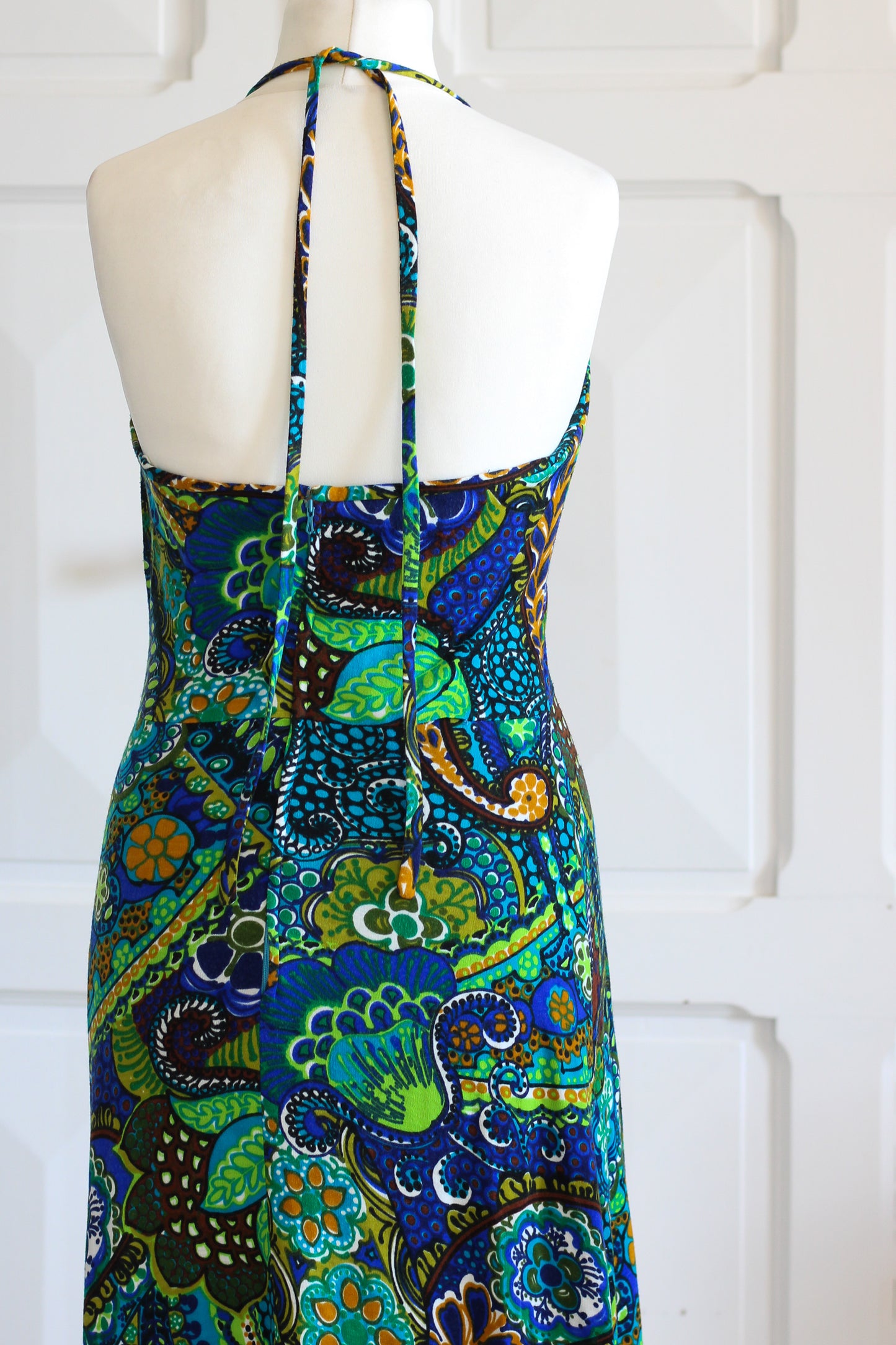Fait main robe dos nu à motifs flotaux