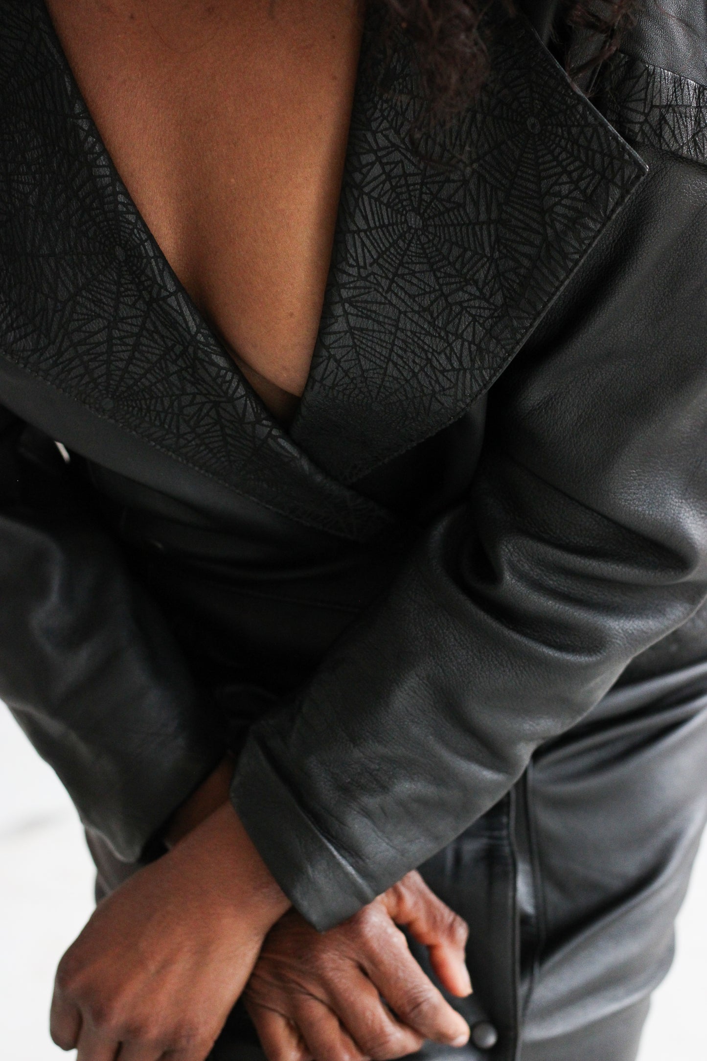 Robe en cuir vintage longueur midi