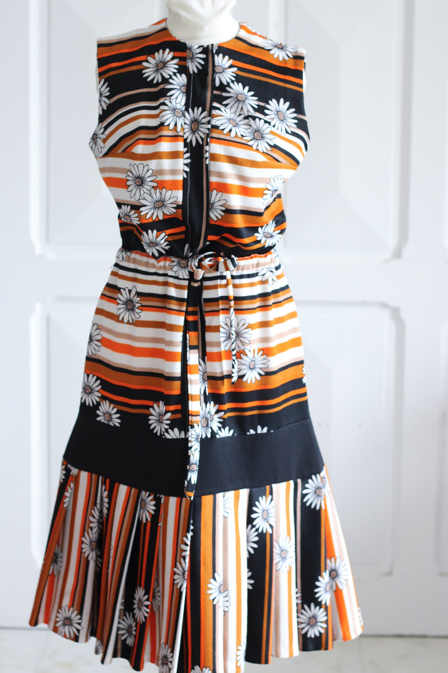 FAIT MAIN robe à plis plats