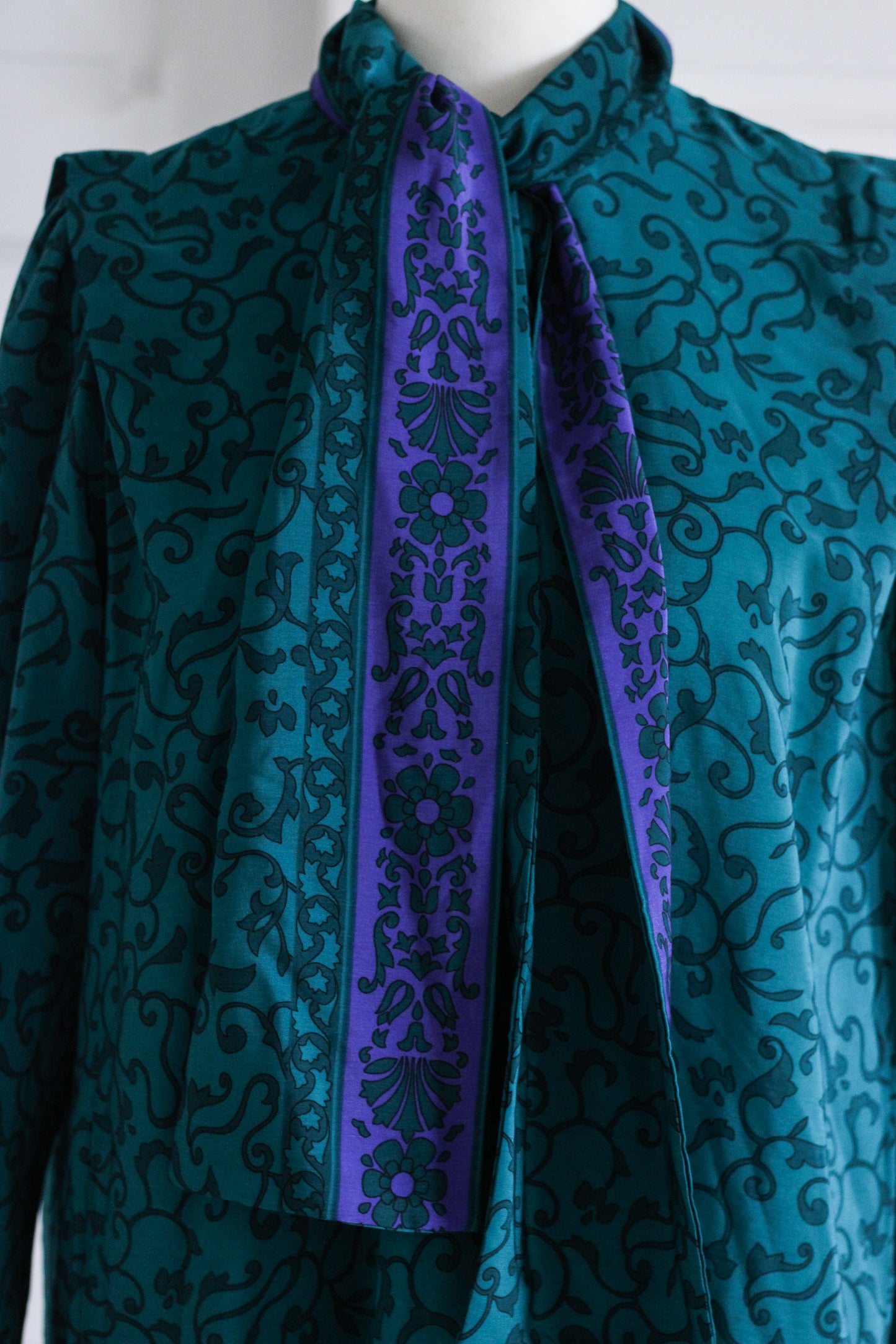 Weill robe vintabe à col lavallière