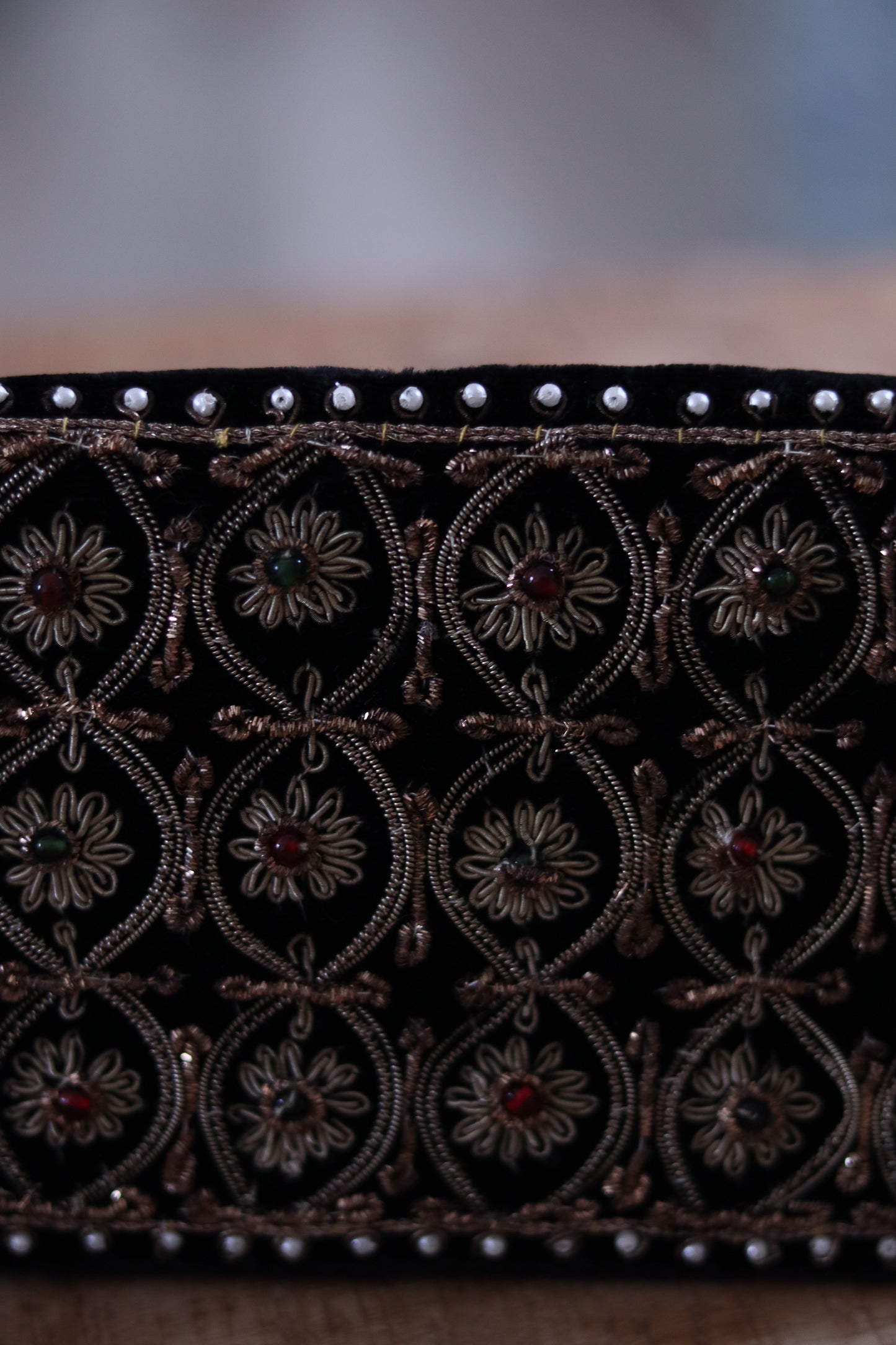 Mini sac brodé de soirée