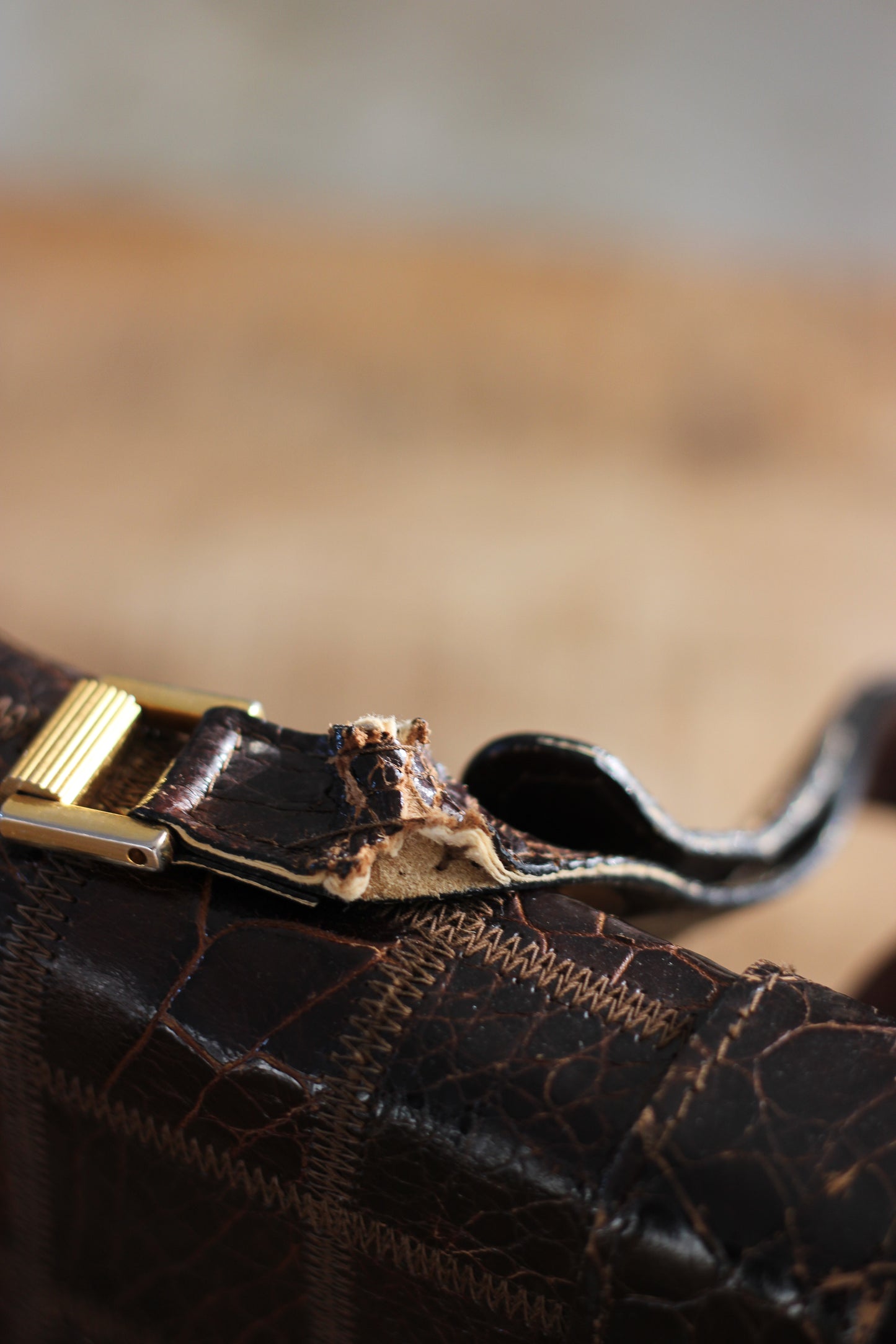 Sac en cuir vintage forme carré