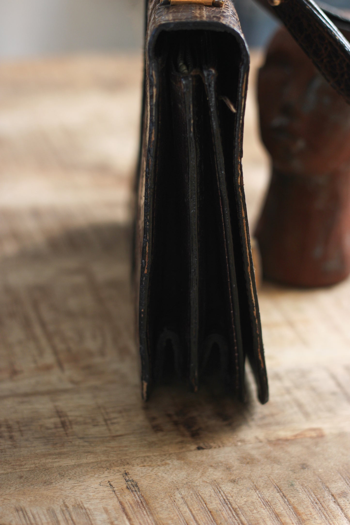 Sac en cuir vintage forme carré