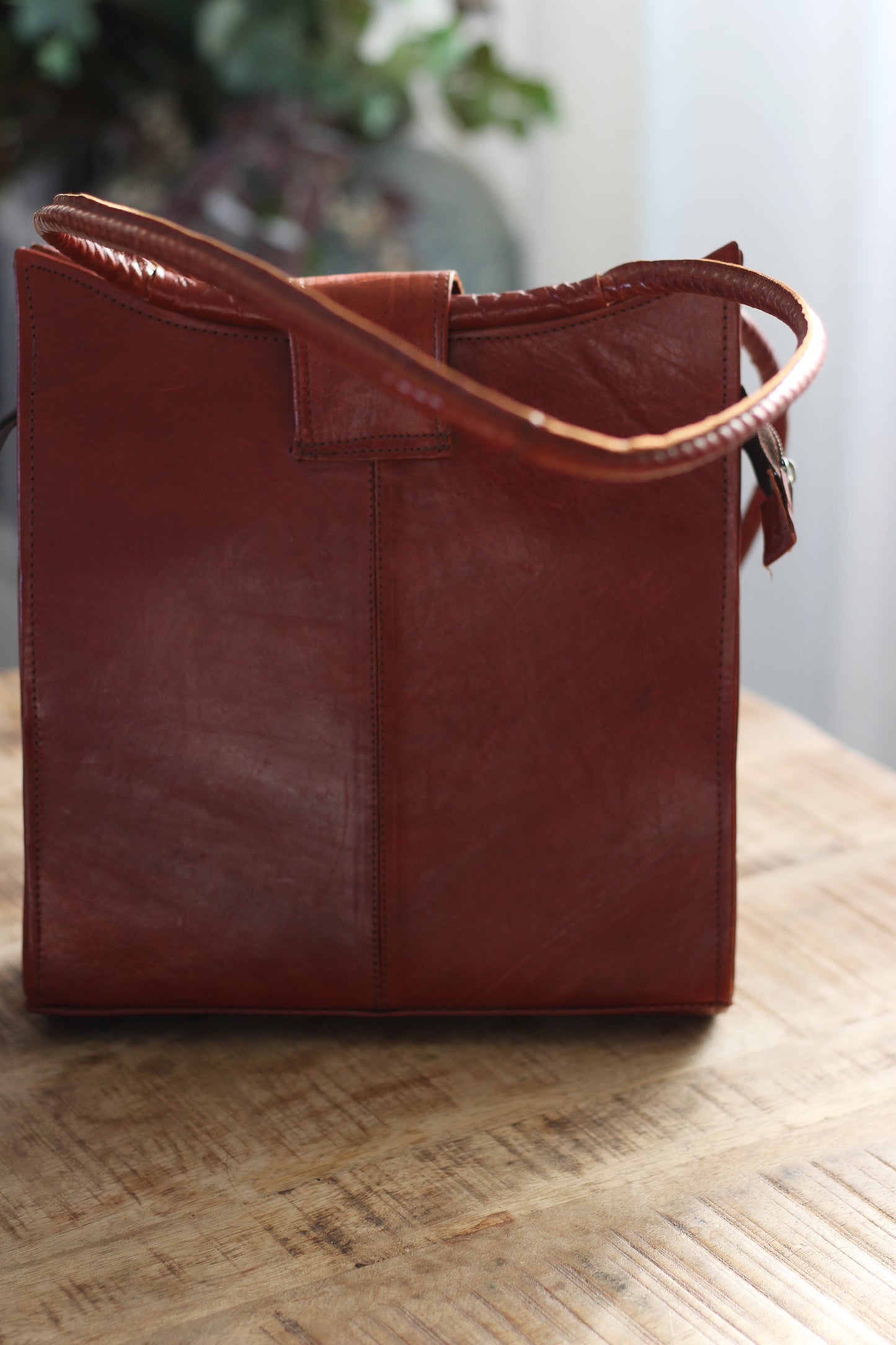 Sac artisanal en cuir vintage