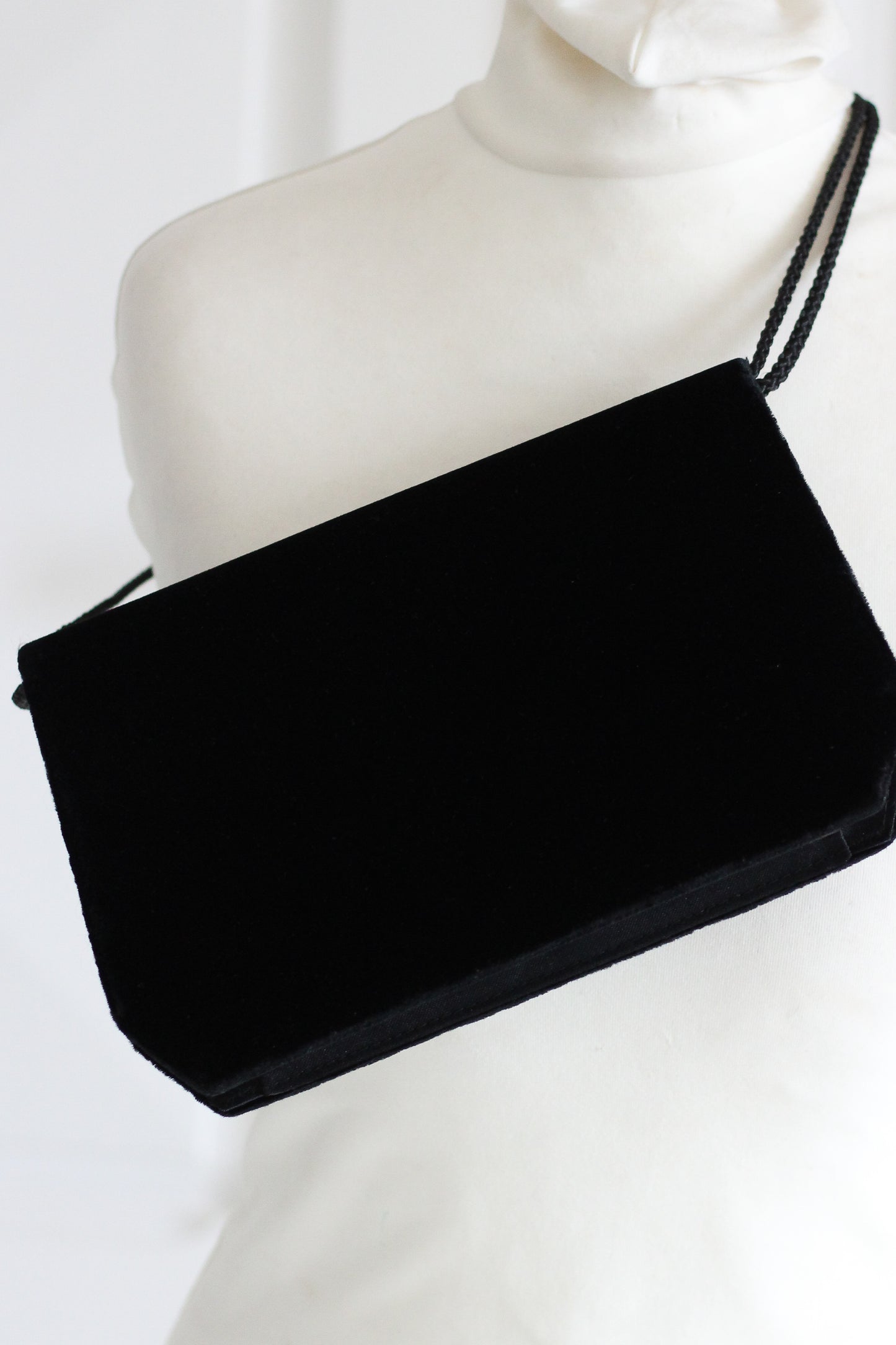 Sac à main cocktail en velours
