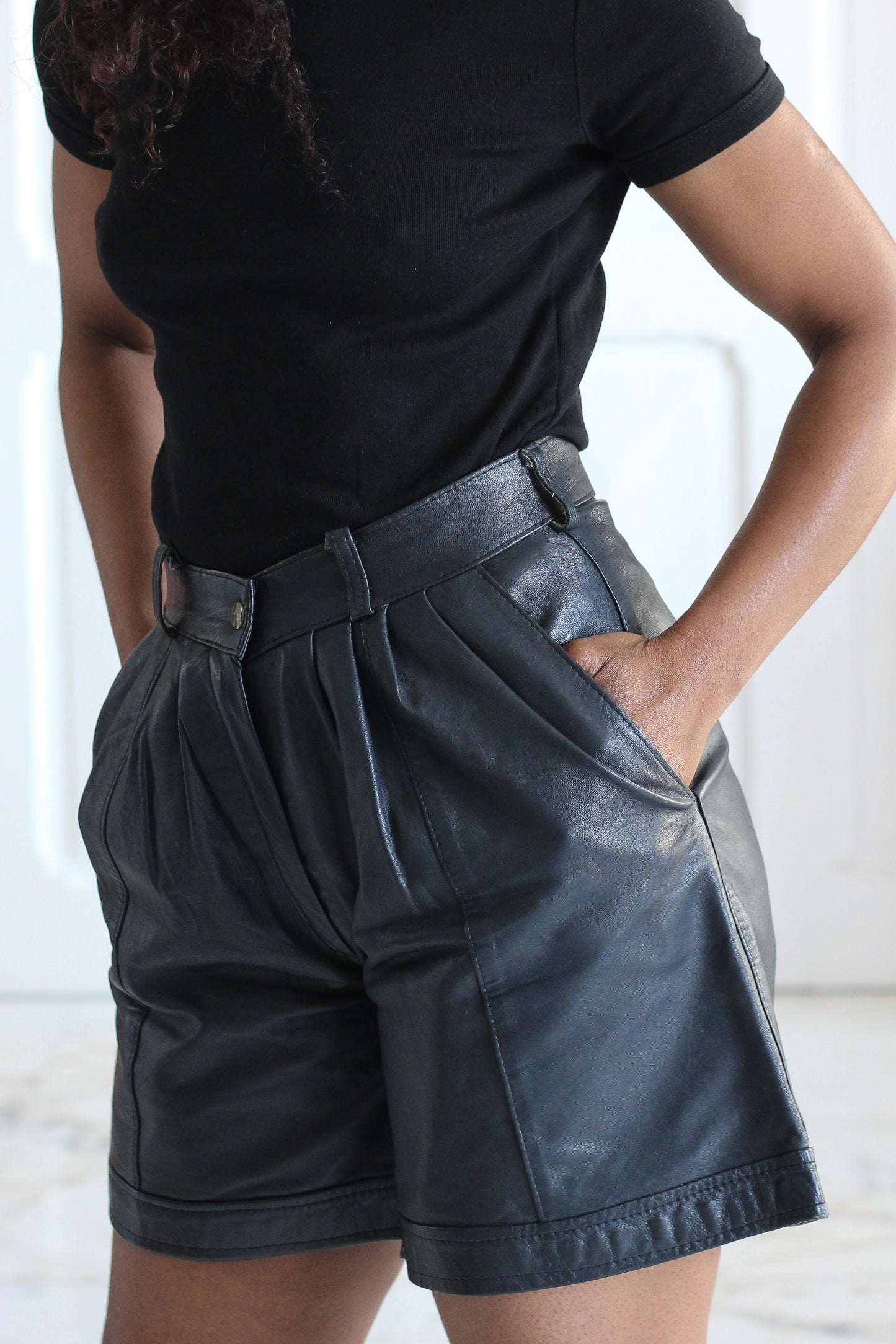 Espion Modèle short en cuir