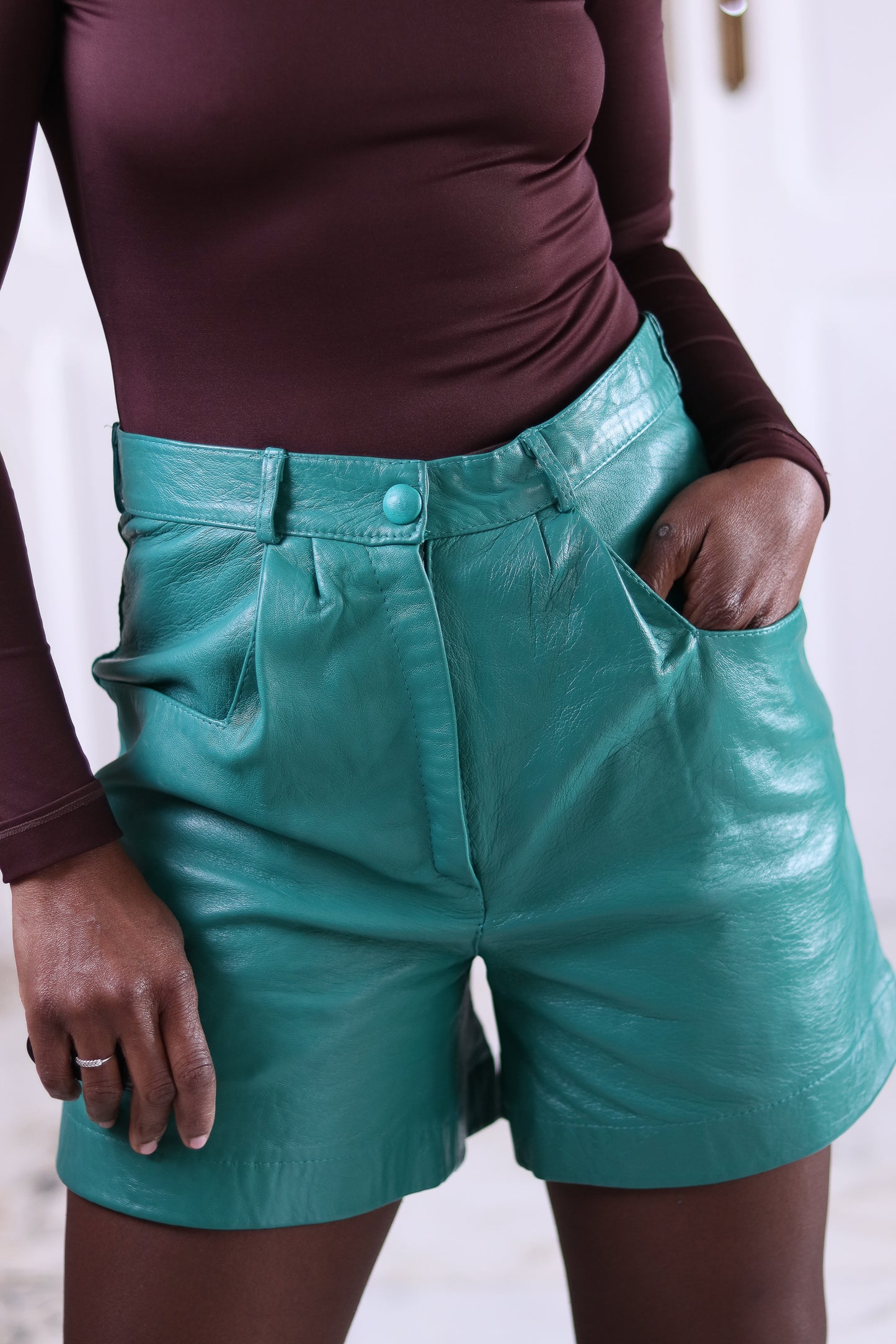 Ita Parica short en cuir vert