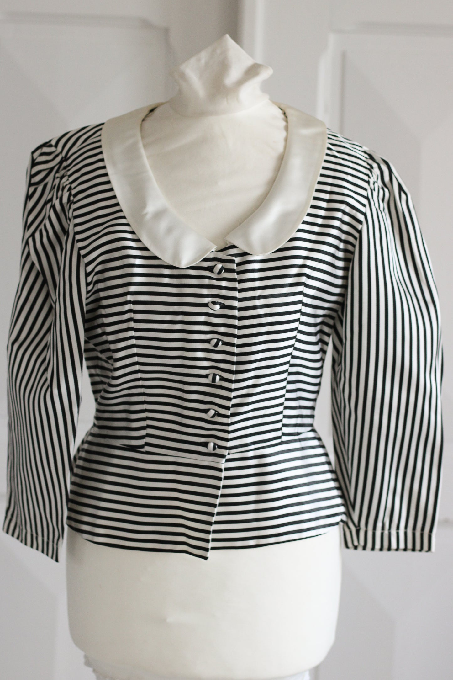 Baltai veste à motifs rayures