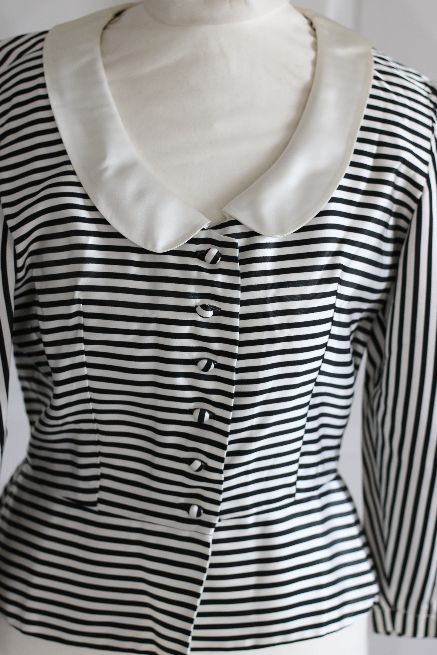 Baltai veste à motifs rayures